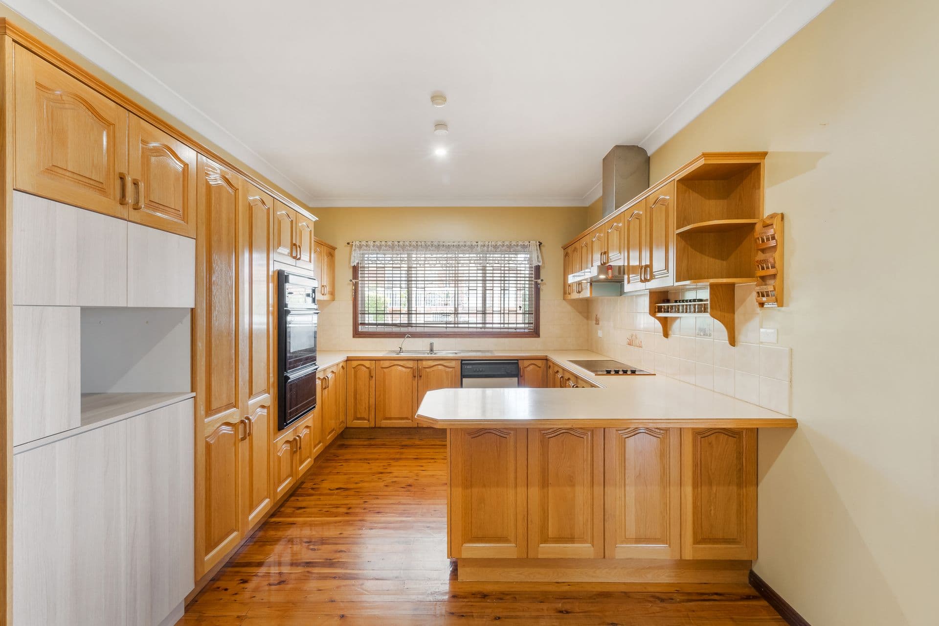 6 Mount Street, Bonnyrigg Heights, NSW, 2177, Bonnyrigg Heights - Thumbnail 3