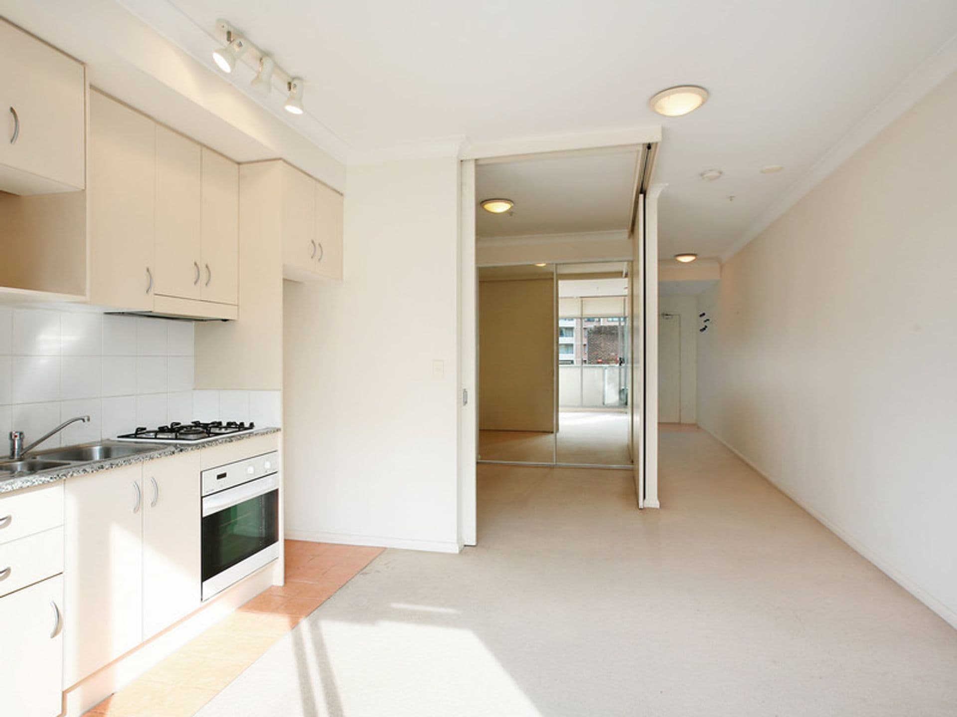 51/6-18 Poplar St, Surry Hills, NSW, 2010, Surry Hills - Thumbnail 2