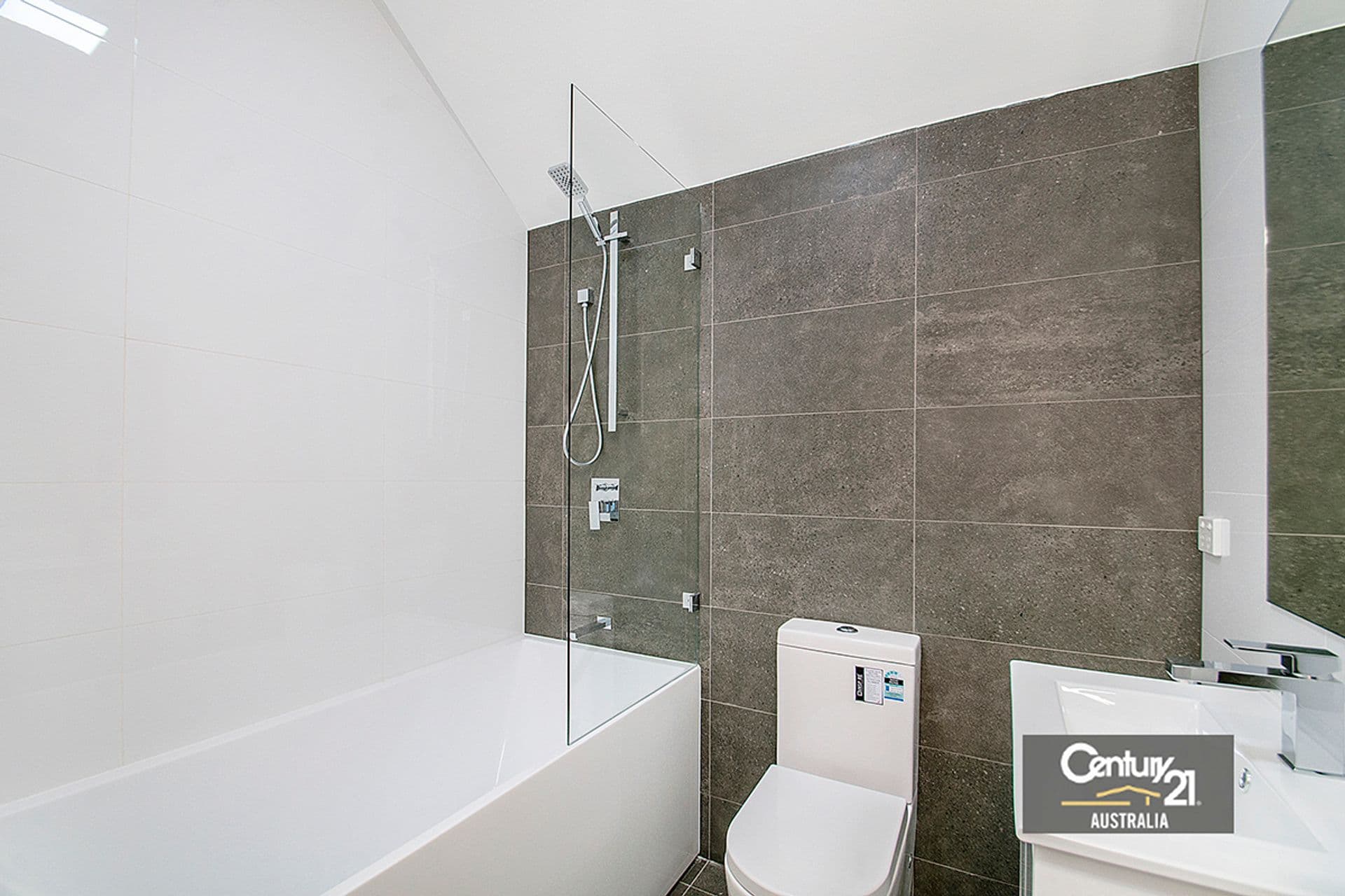21 Girraween Road, Girraween, NSW, 2145, Girraween - Thumbnail 4