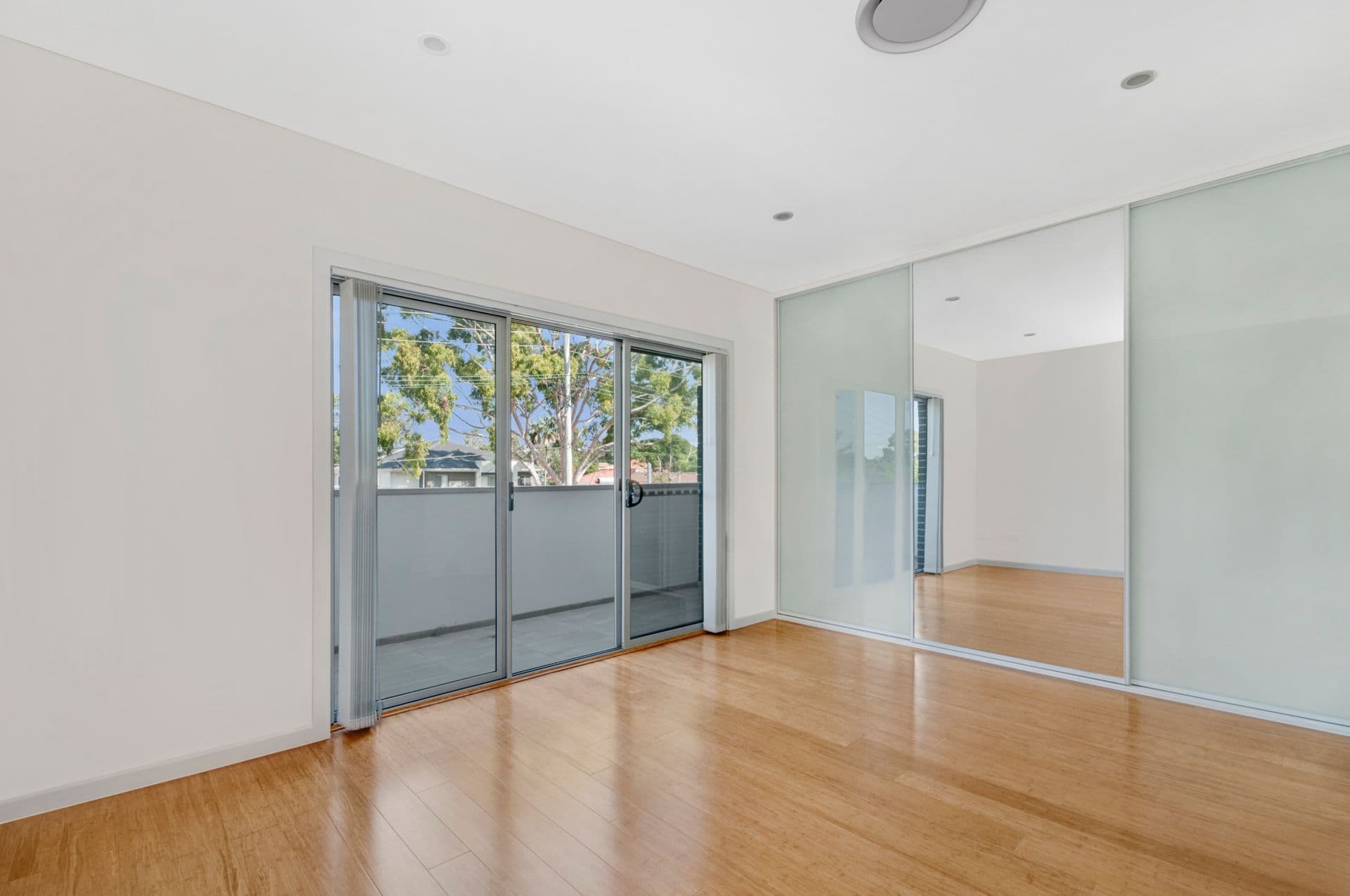 5 Springdale Road, Wentworthville, NSW, 2145, Wentworthville - Thumbnail 4