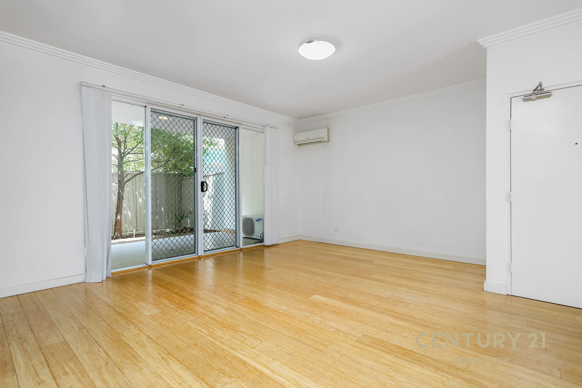 1/2-12 Civic Ave, Pendle Hill, NSW, 2145, Pendle Hill - Thumbnail 2