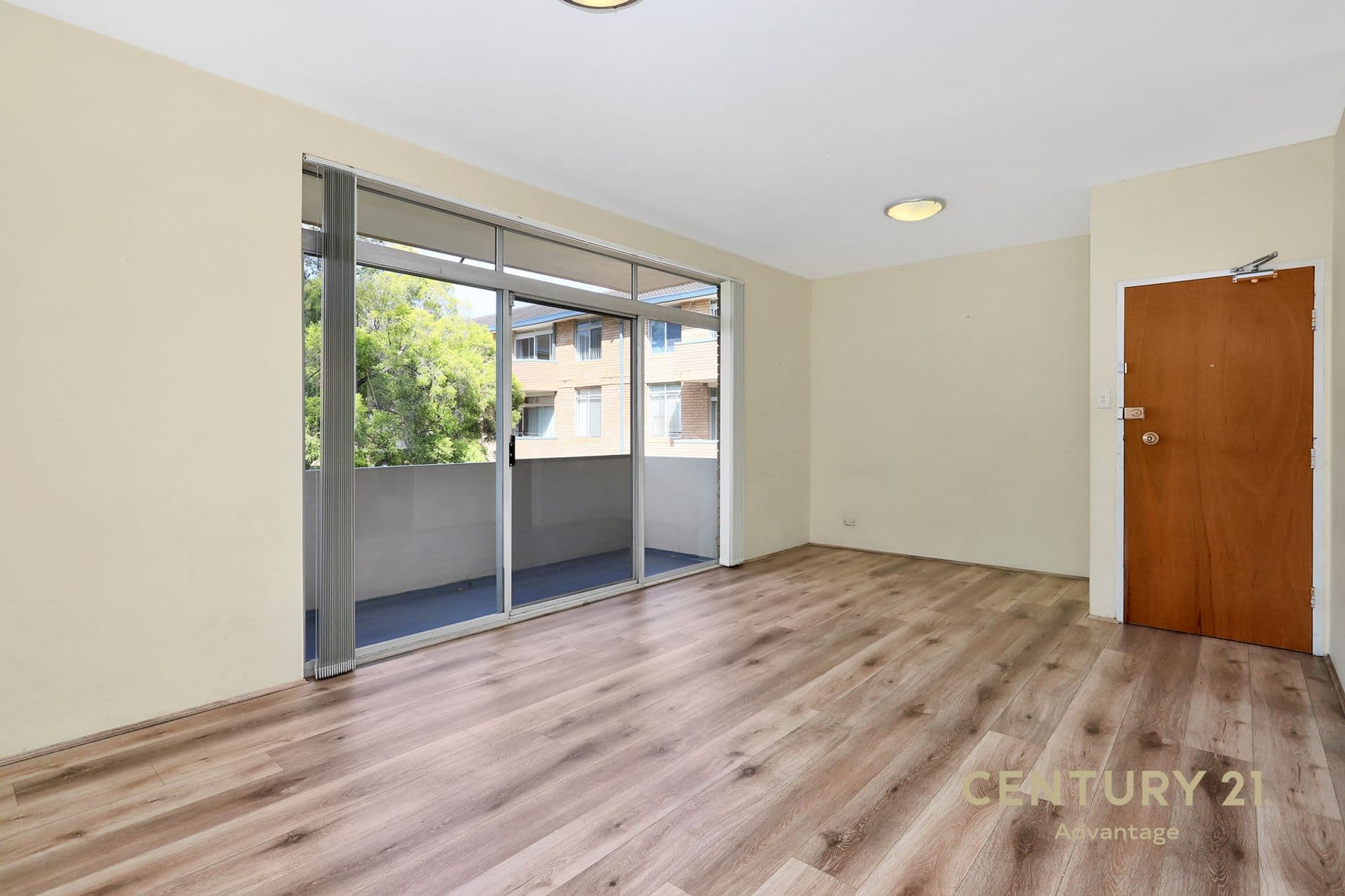 16/4-6 Park Ave, Westmead, NSW, 2145, Westmead - Thumbnail 2