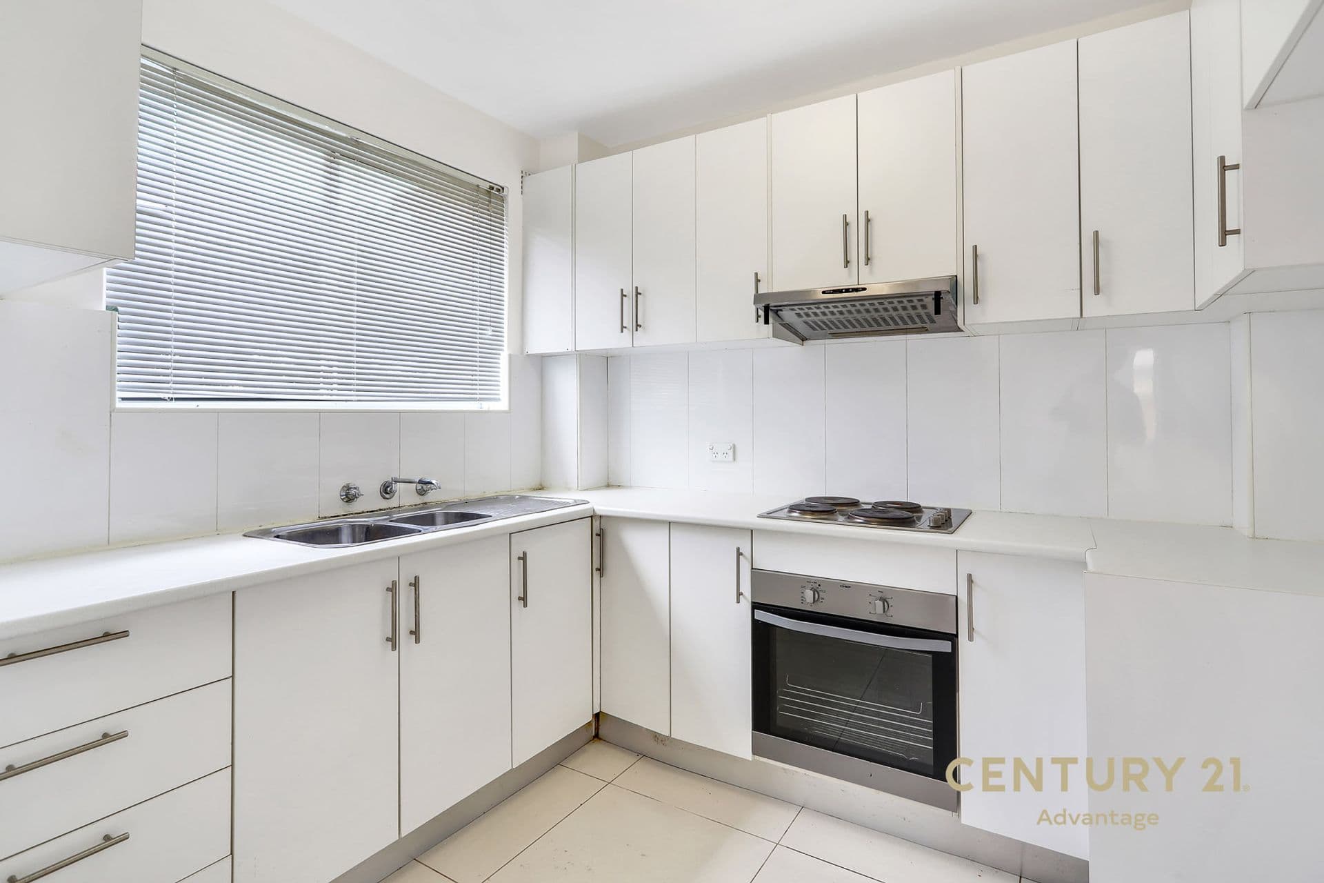 16/30 Queens Road, Westmead, NSW, 2145, Westmead - Thumbnail 2