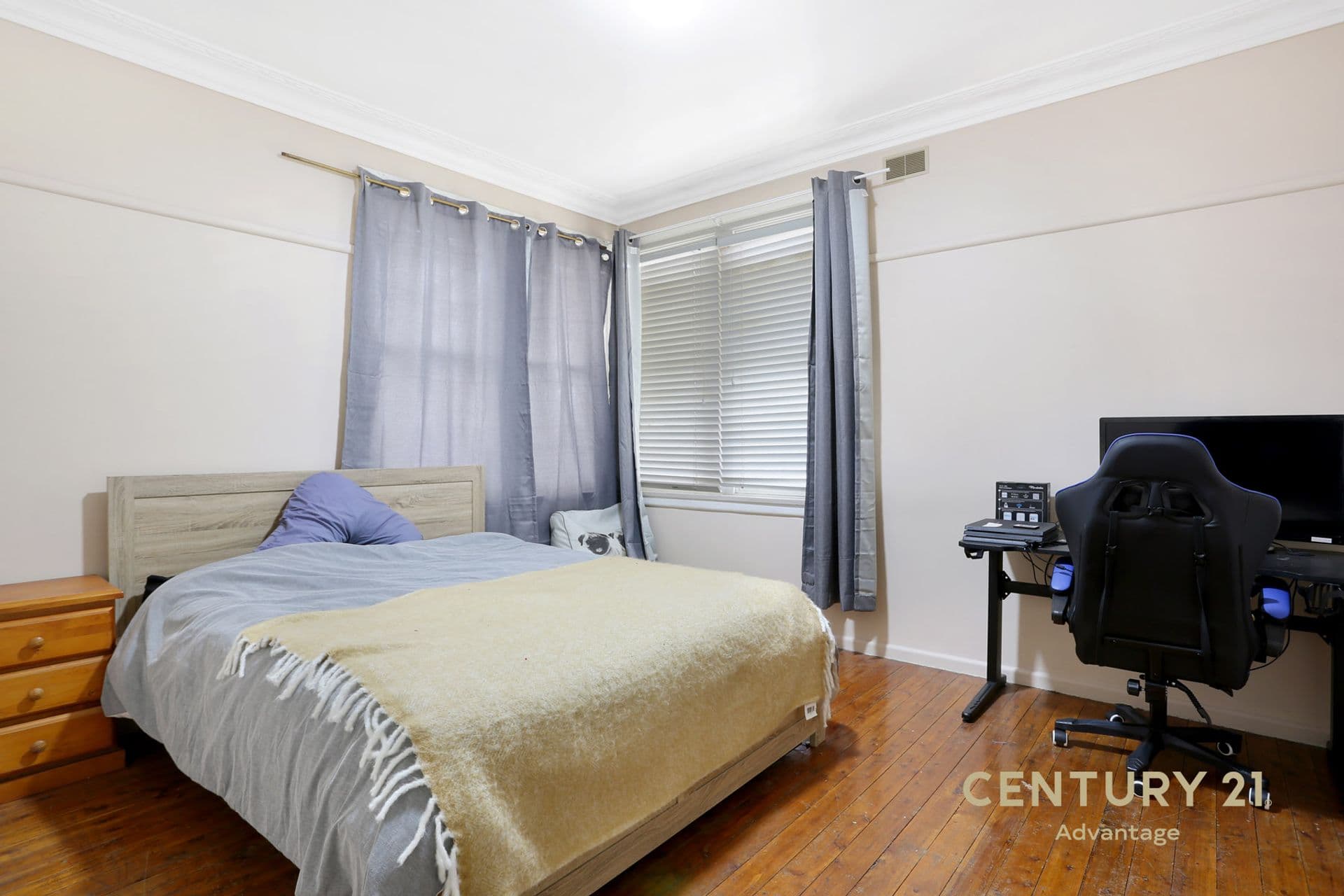 1 Lorraine Street, Seven Hills, NSW, 2147, Seven Hills - Thumbnail 5