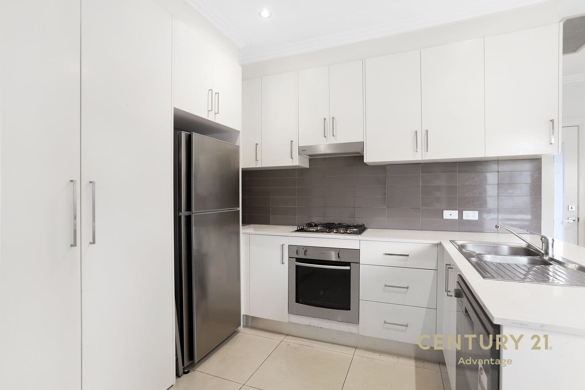 6/7-9 Magowar Road, Pendle Hill, NSW, 2145, Pendle Hill - Thumbnail 3