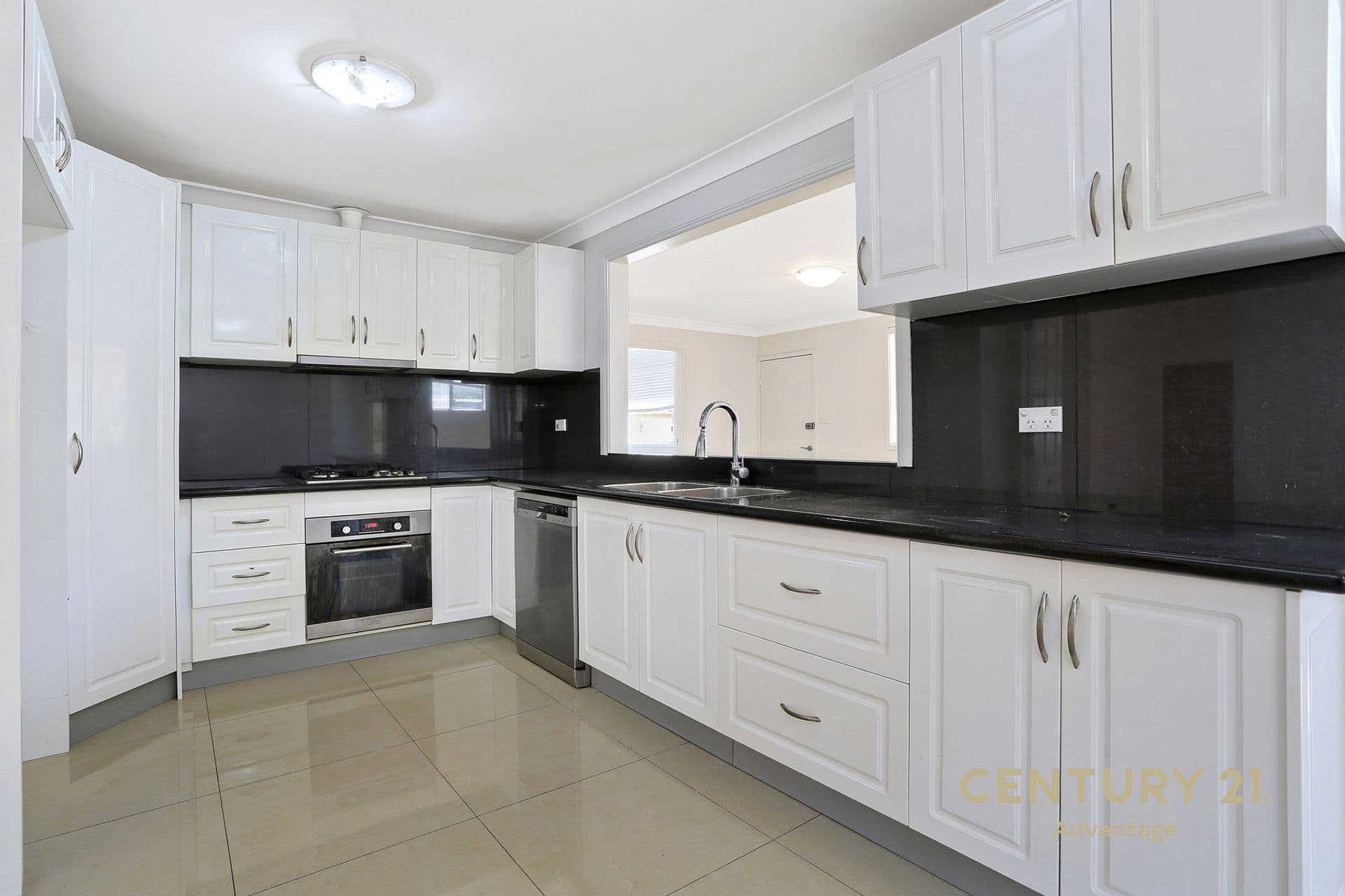 12 Preston Road, Old Toongabbie, NSW, 2146, Old Toongabbie - Thumbnail 3
