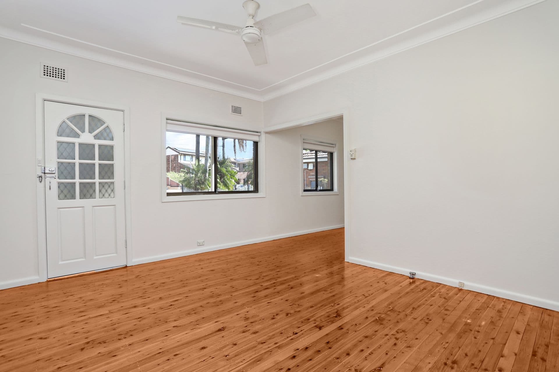 35 Warman Street, Pendle Hill, NSW, 2145, Pendle Hill - Thumbnail 2
