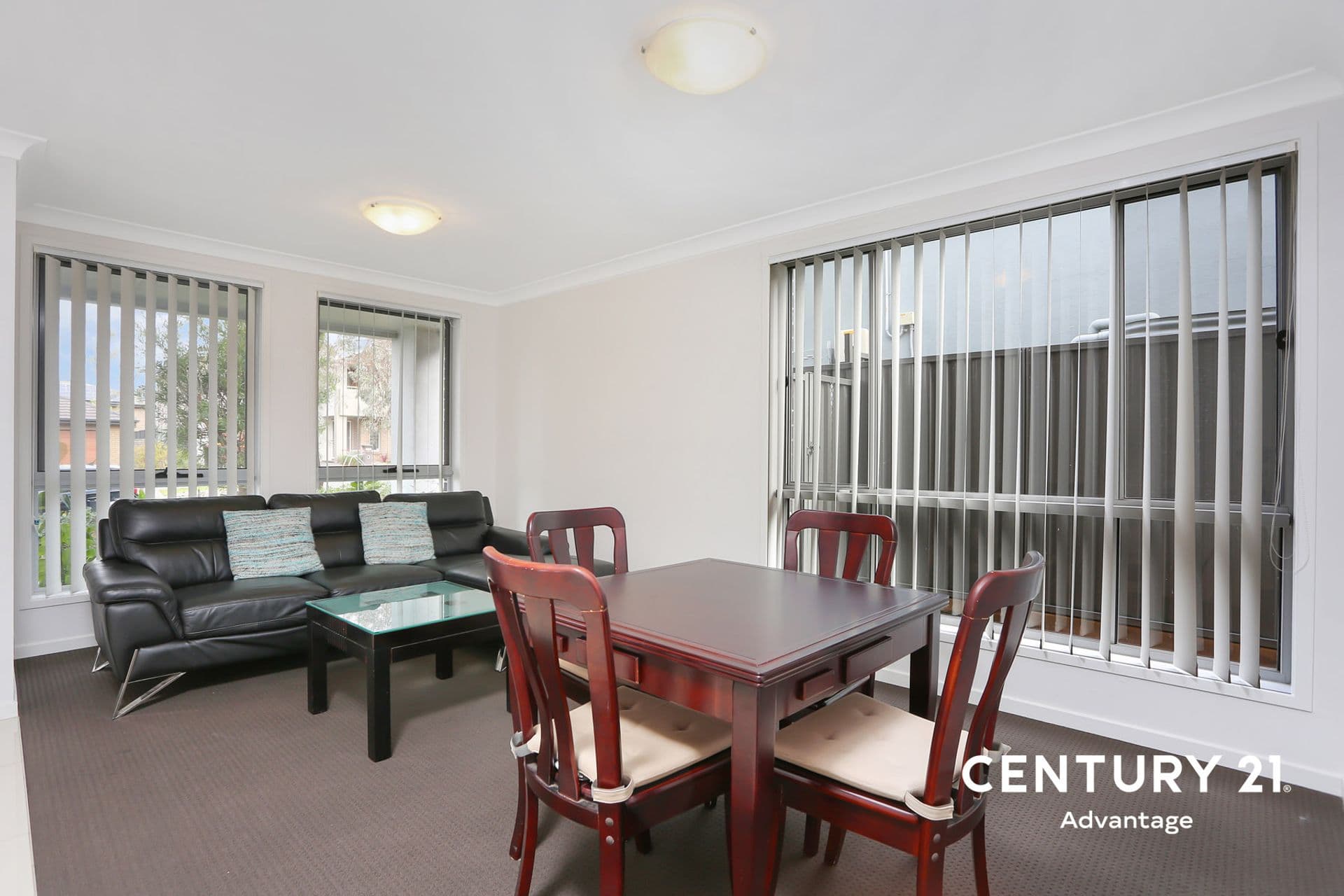 15 Jardine Way, Jordan Springs, NSW, 2747, Jordan Springs - Thumbnail 2