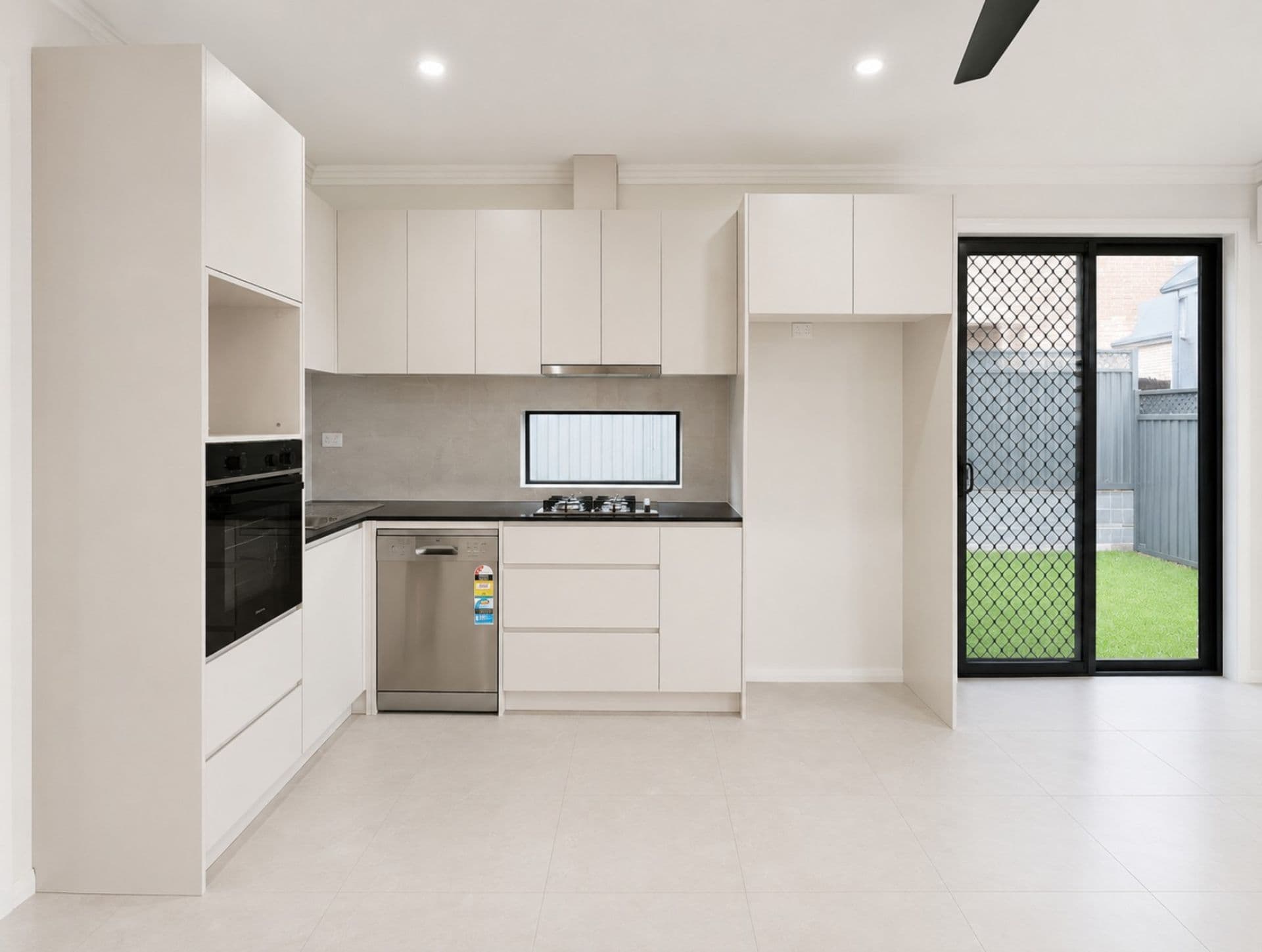 16A Fraser Street, Westmead, NSW, 2145, Westmead - Thumbnail 4