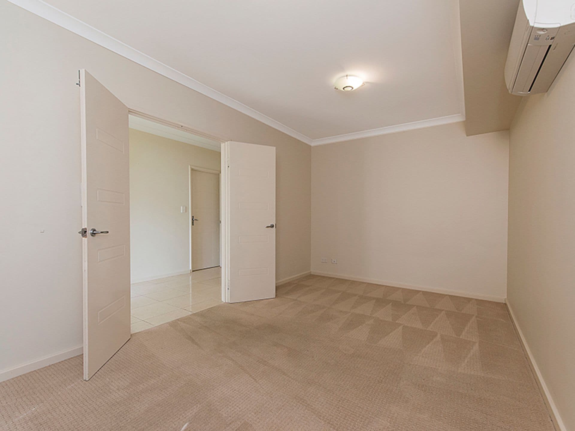 4/55 Archer Street, Carlisle, WA, 6101, Carlisle - Thumbnail 2