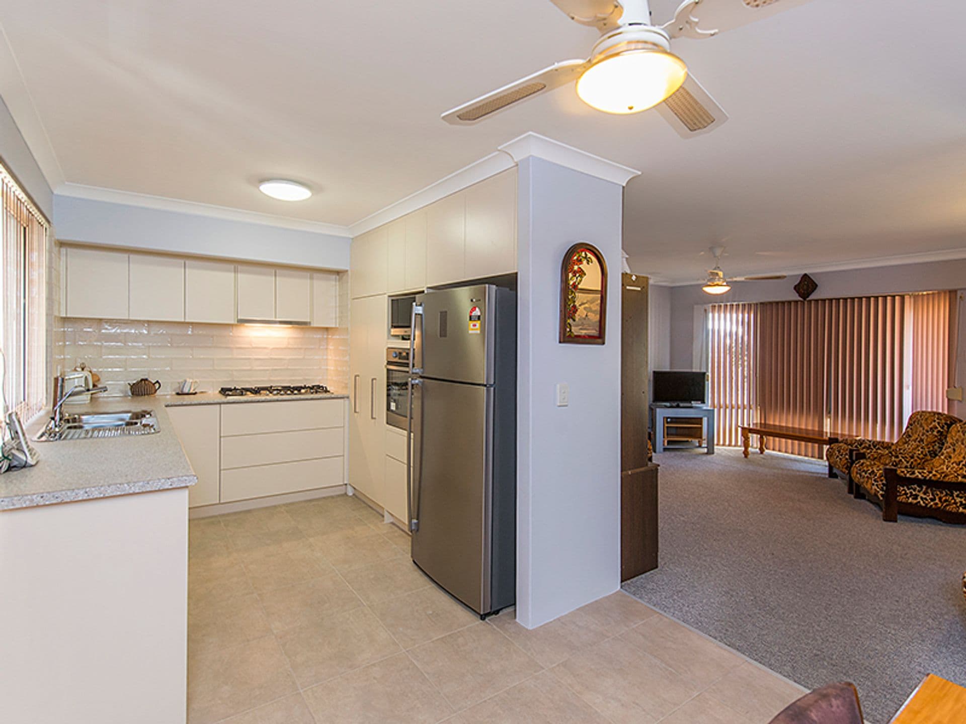 1/84 Raleigh Street, Carlisle, WA, 6101, Carlisle - Thumbnail 2