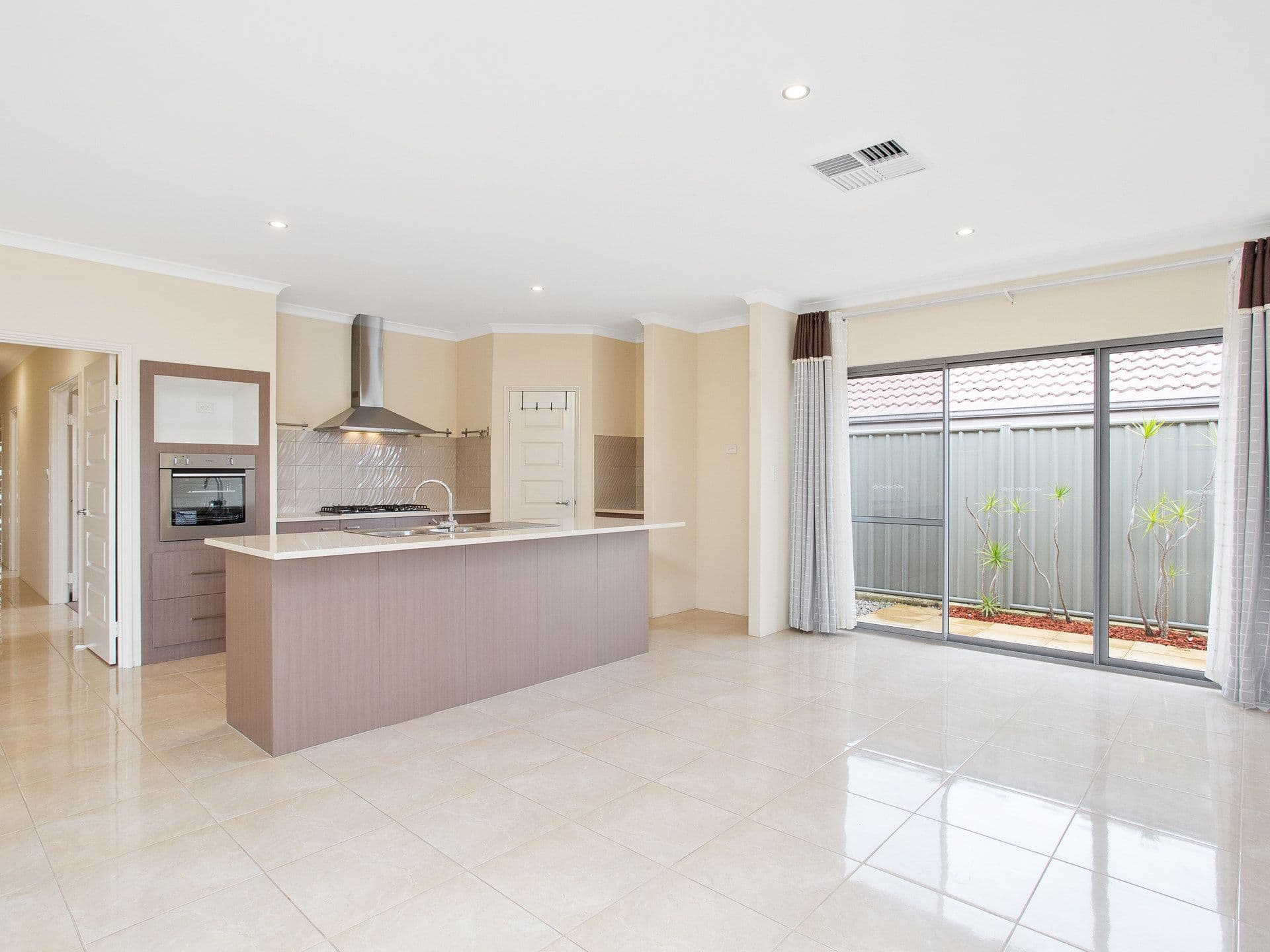 39 Serisier Parkway, Queens Park, WA, 6107, Queens Park - Thumbnail 7