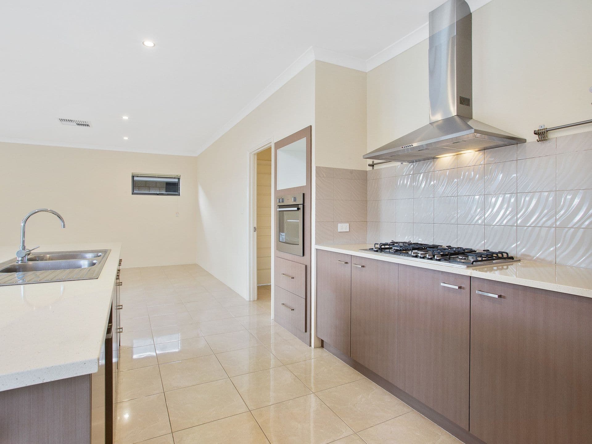 39 Serisier Parkway, Queens Park, WA, 6107, Queens Park - Thumbnail 6