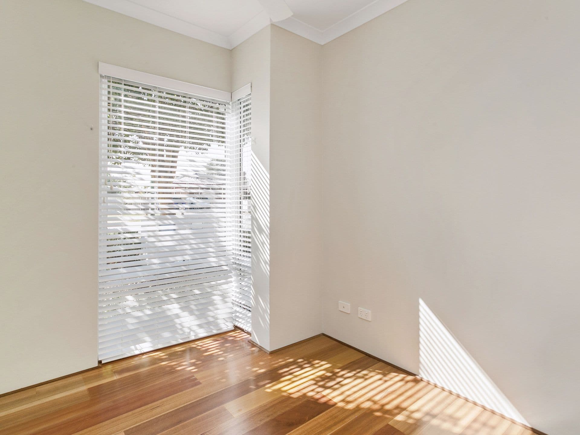 1/258 Fisher Street, Cloverdale, WA, 6105, Cloverdale - Thumbnail 3
