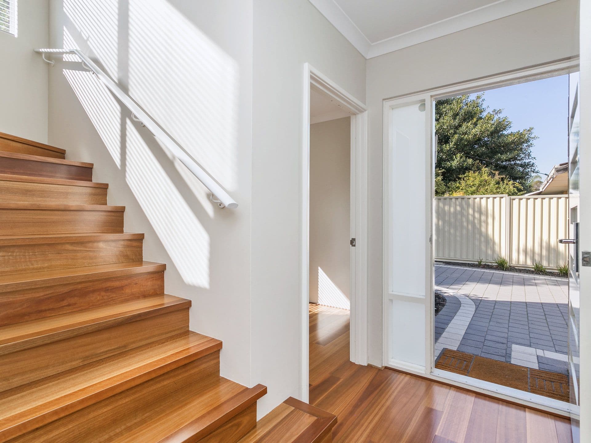 1/258 Fisher Street, Cloverdale, WA, 6105, Cloverdale - Thumbnail 2