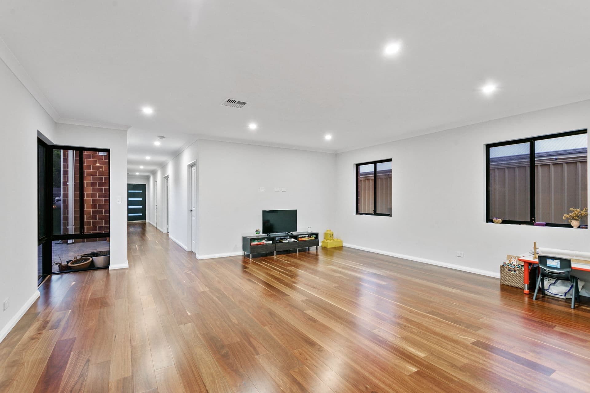 49 Jupiter Street, Carlisle, WA, 6101, Carlisle - Thumbnail 5