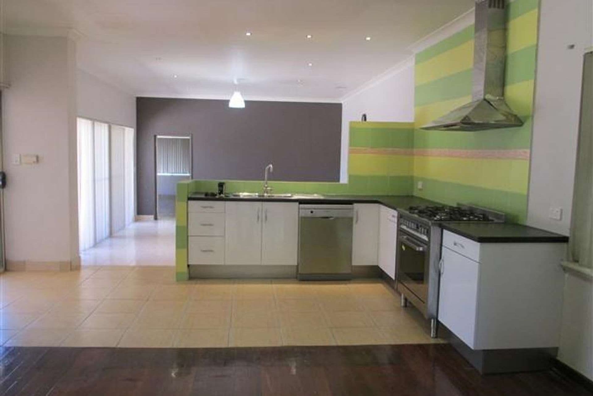 4 McCartney Crescent, Lathlain, WA, 6100, Lathlain - Thumbnail 2