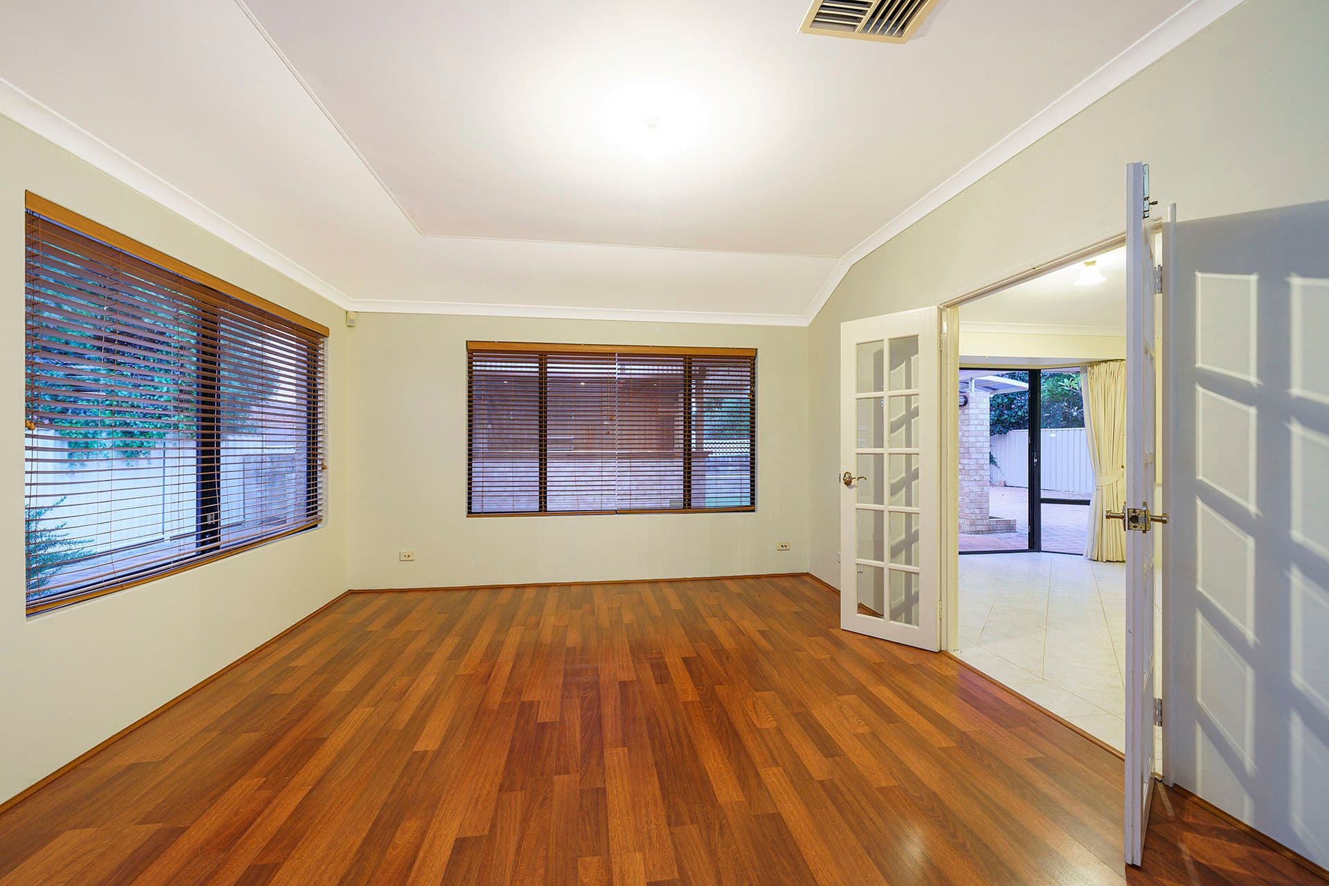 37 Pilbara Crescent, Jane Brook, WA, 6056, Jane Brook - Thumbnail 5