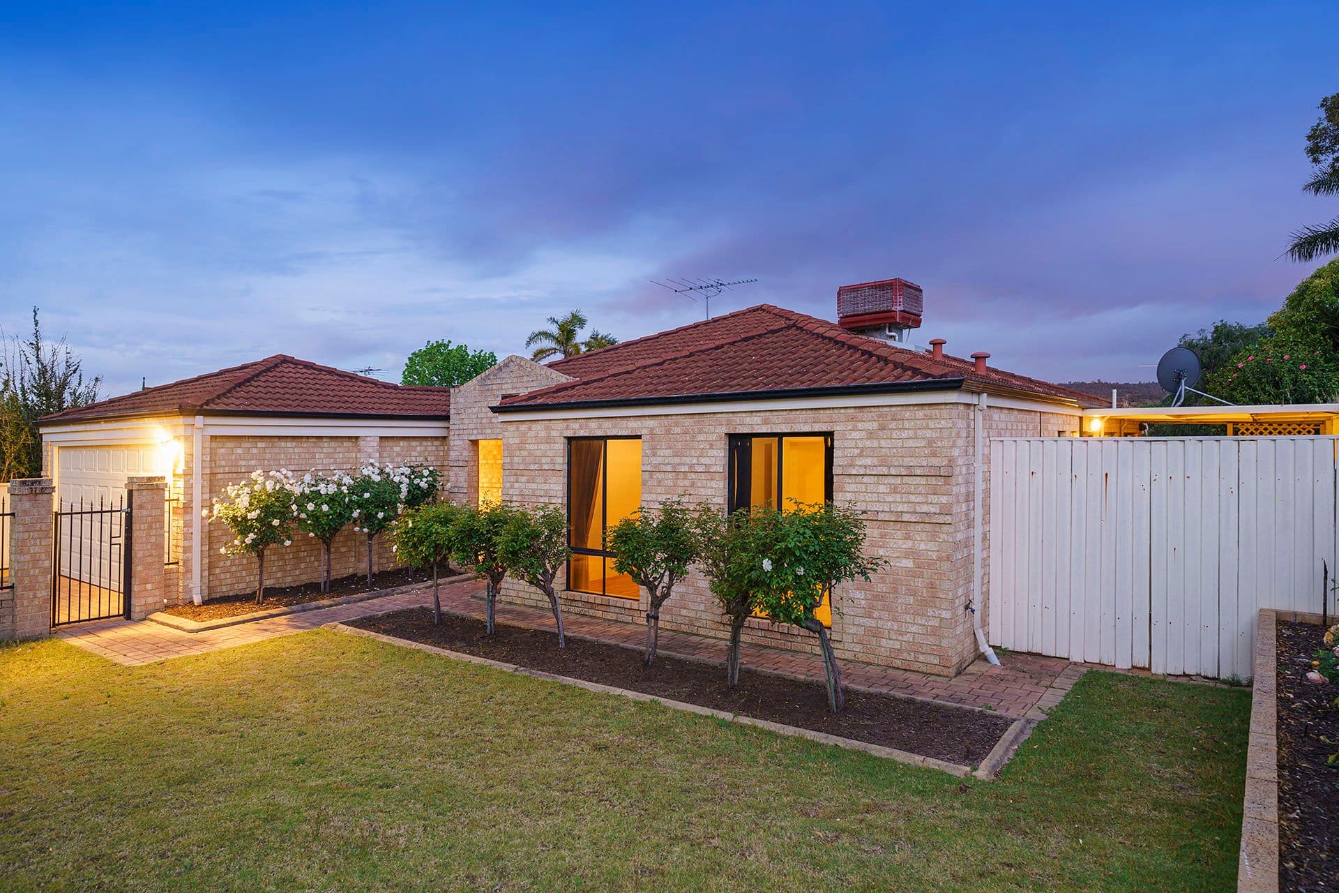 37 Pilbara Crescent, Jane Brook, WA, 6056, Jane Brook - Thumbnail 2