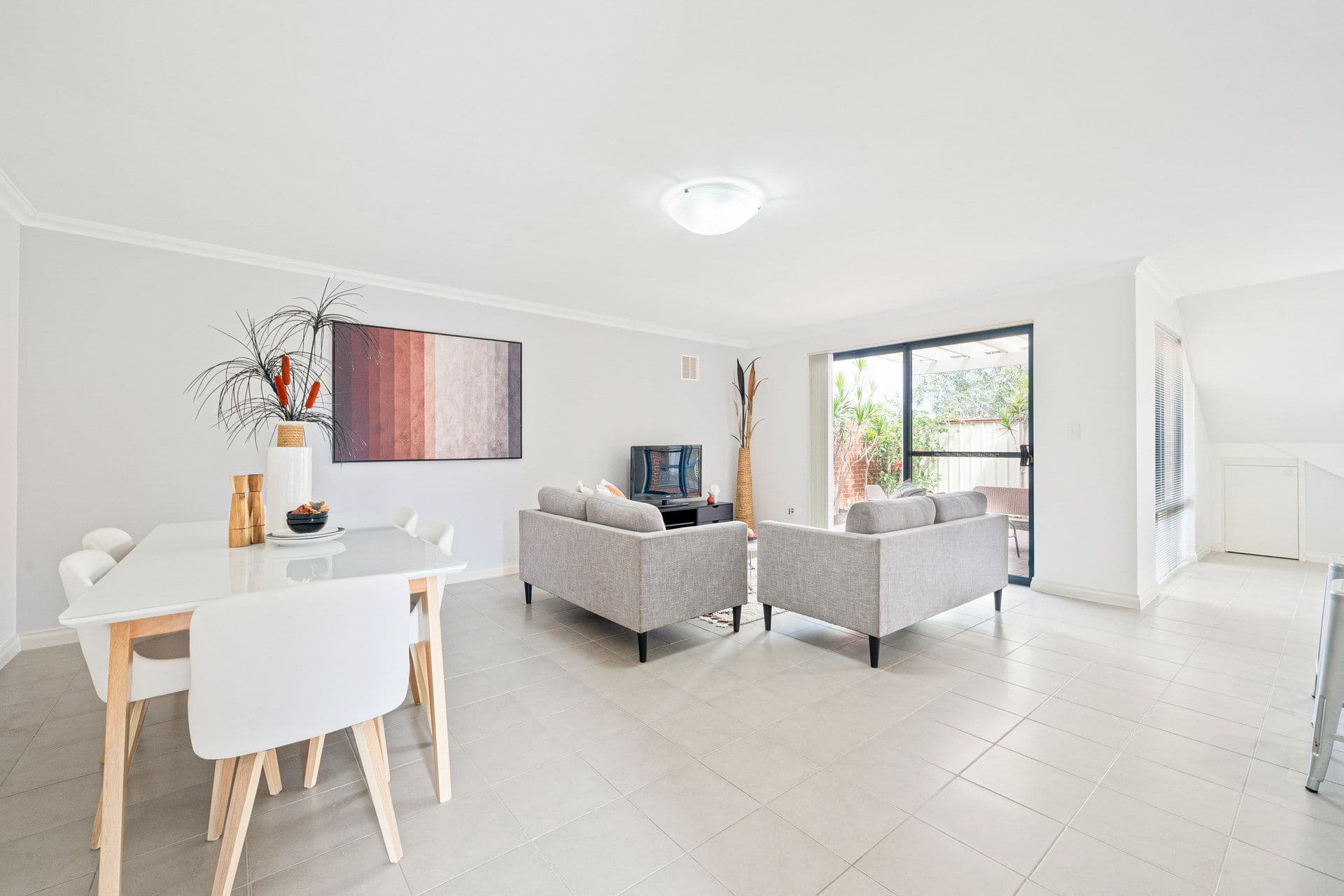 5/8 Hillcrest Road, Kewdale, WA, 6105, Kewdale - Thumbnail 4