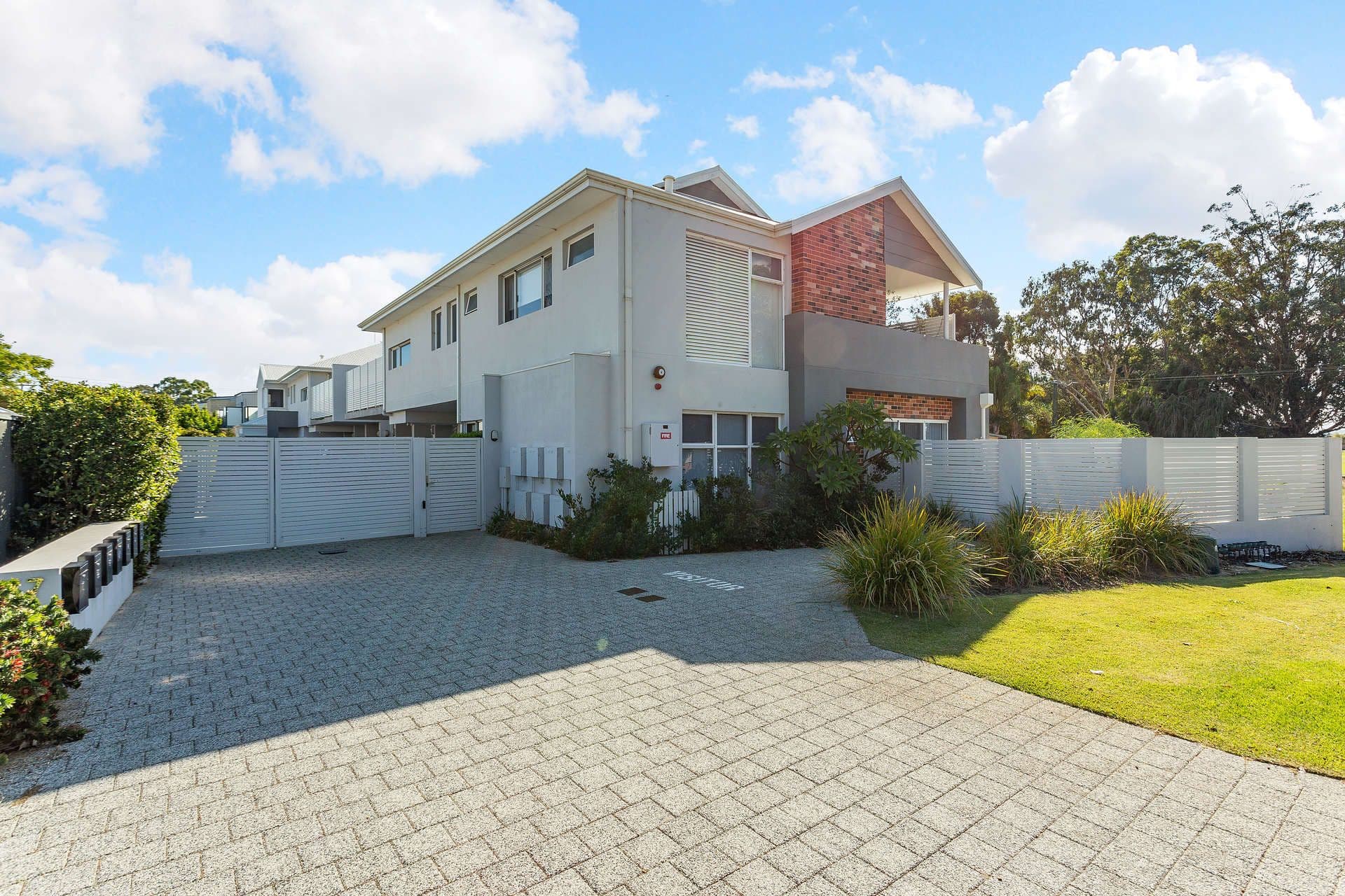 6/57 McGlinn Way, Cloverdale, WA, 6105, Cloverdale - Image 1