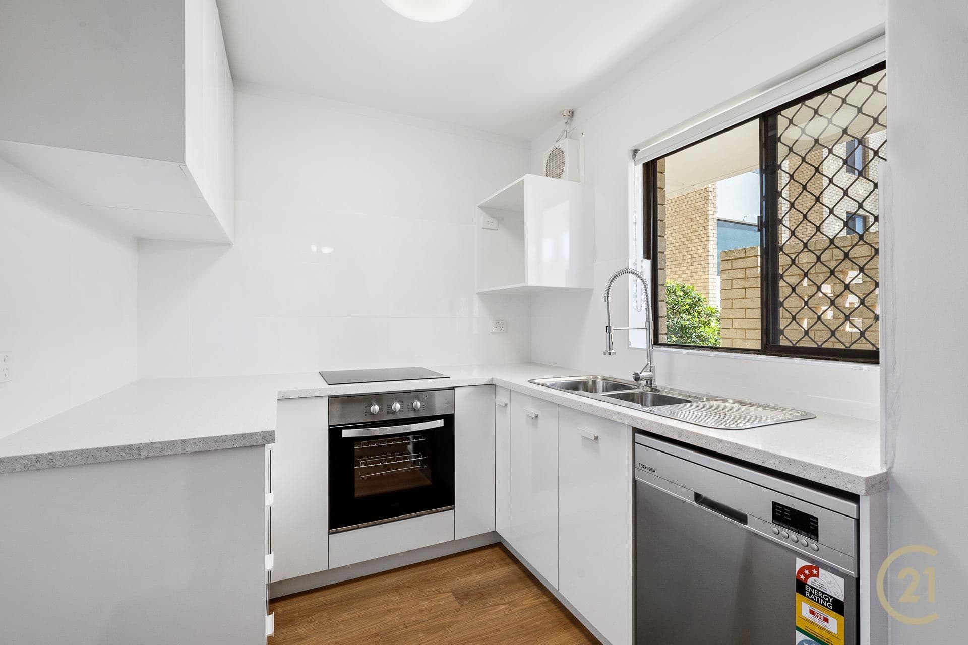 3/39 Hurlingham Road, South Perth, WA, 6151, South Perth - Thumbnail 2