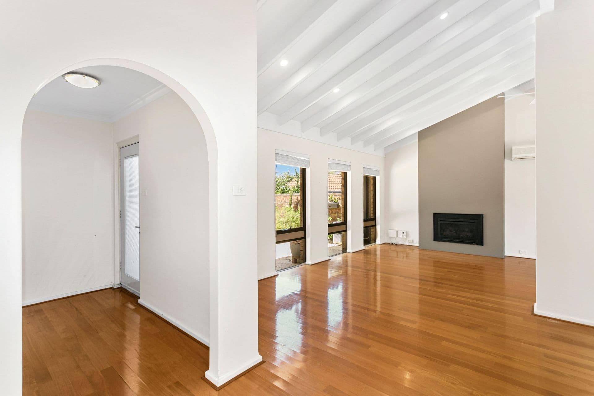 1/4 Tallowood Close, LAURIETON NSW 2443, Carlisle - Thumbnail 3