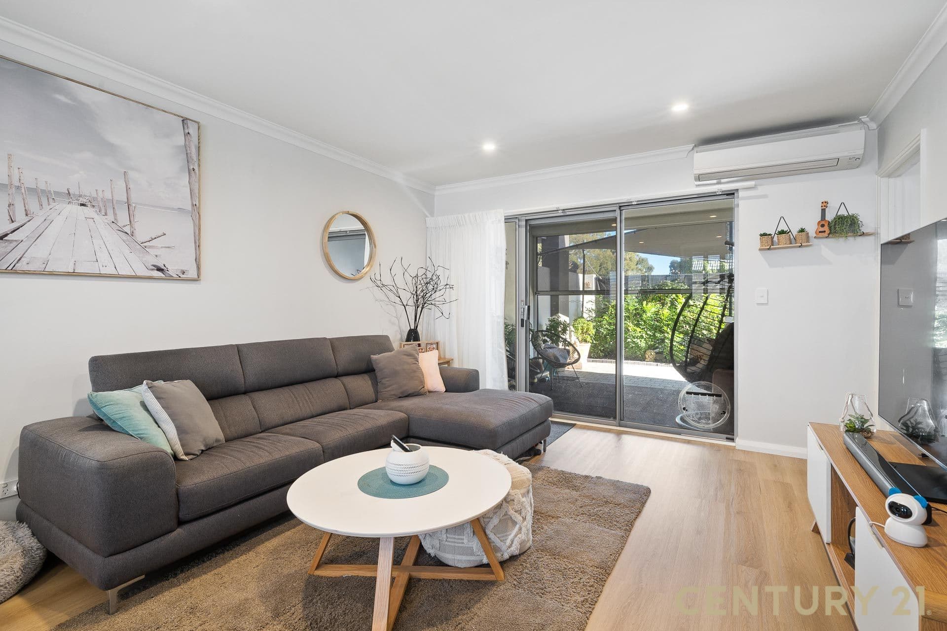 10/129 Briggs  Street, Kewdale, WA, 6105, Kewdale - Thumbnail 2