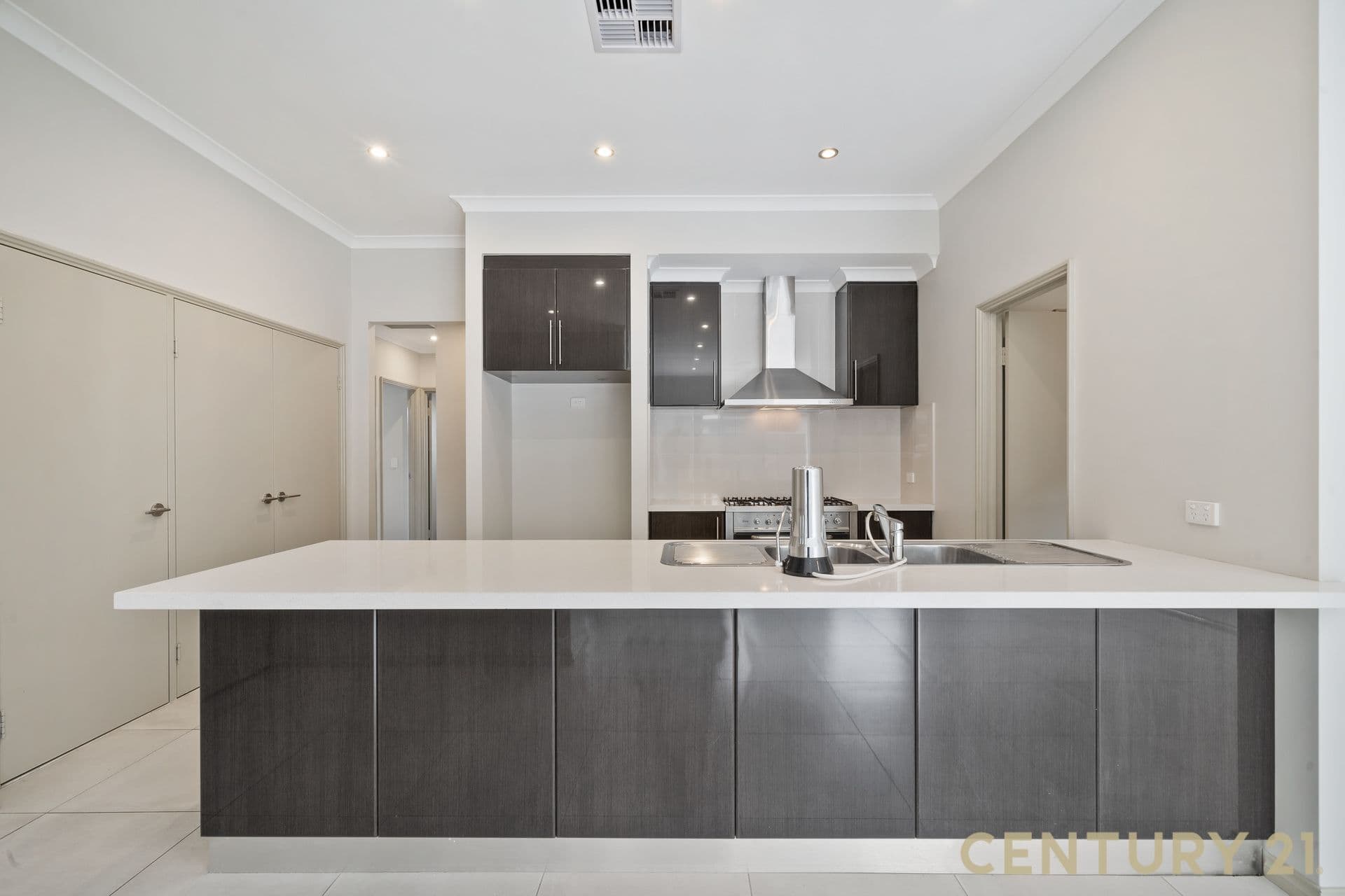 3/9 Wyndham Street, St James, WA, 6102, St James - Thumbnail 2