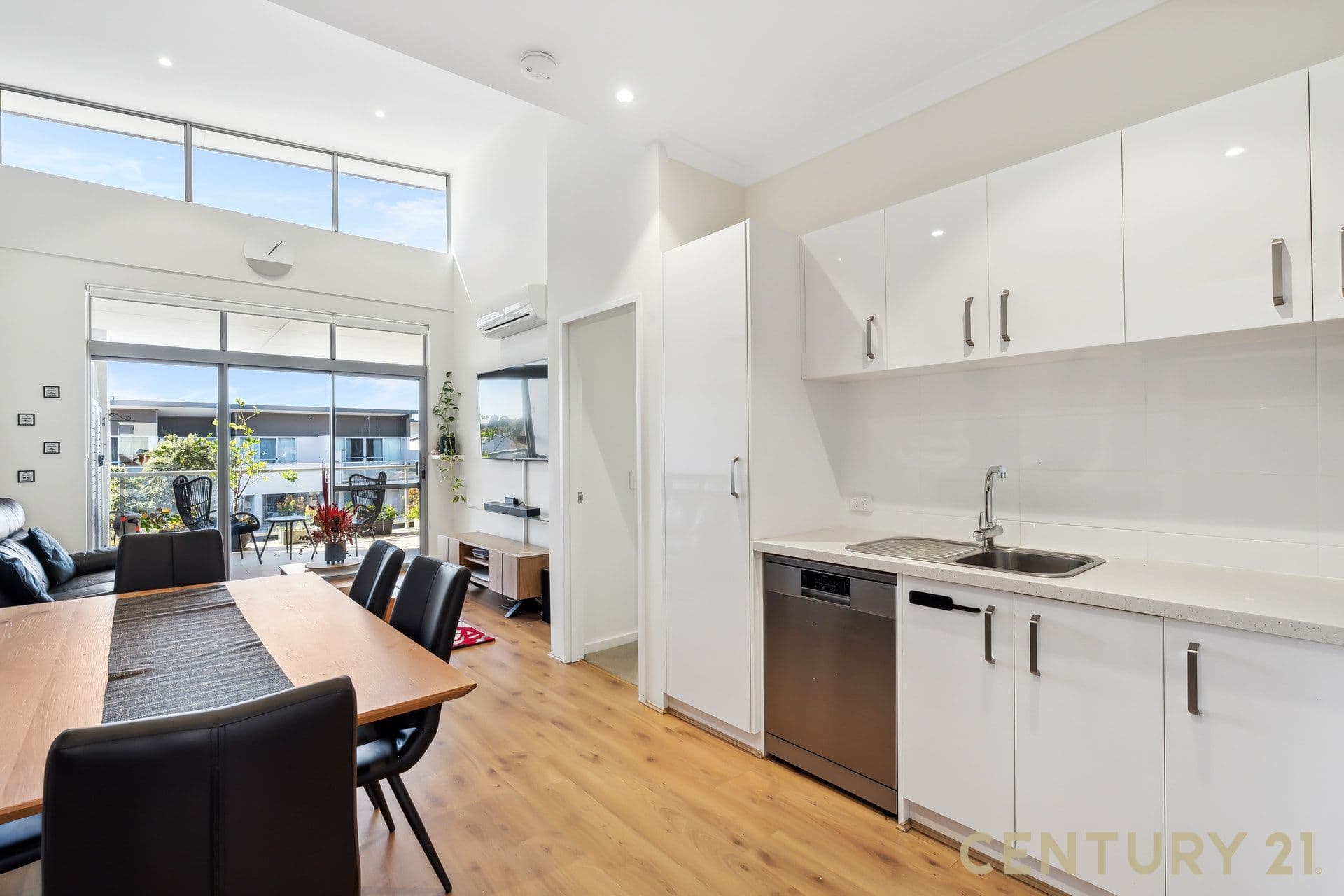 10/955 Albany Highway, East Victoria Park, WA, 6101, East Victoria Park - Image 1