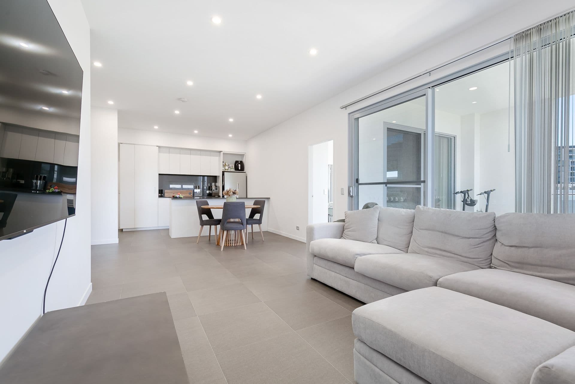 61/8 Hawksburn Road, Rivervale, WA, 6103, Rivervale - Thumbnail 2