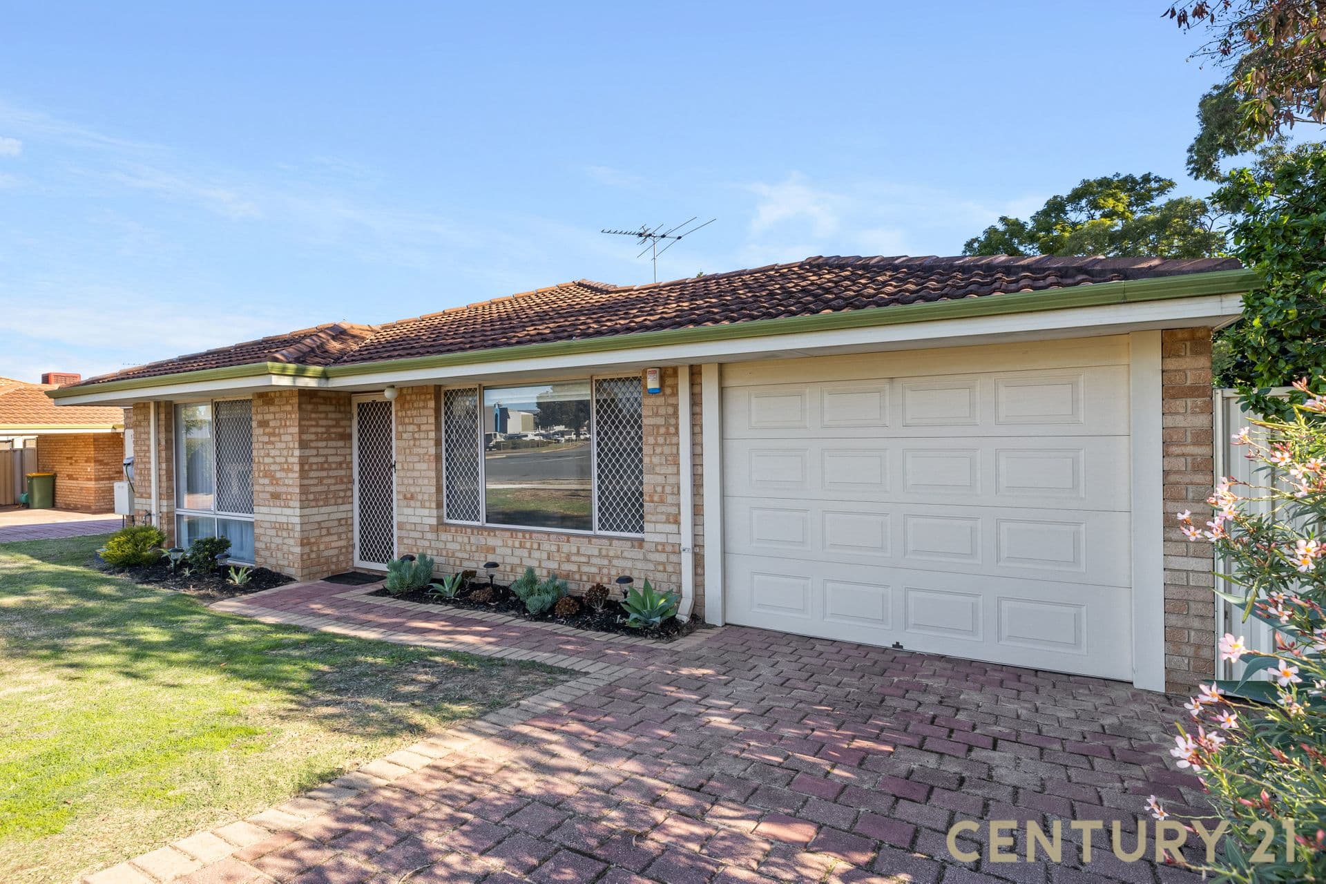 1/11 Ellam Street, St James, WA, 6102, St James - Thumbnail 2