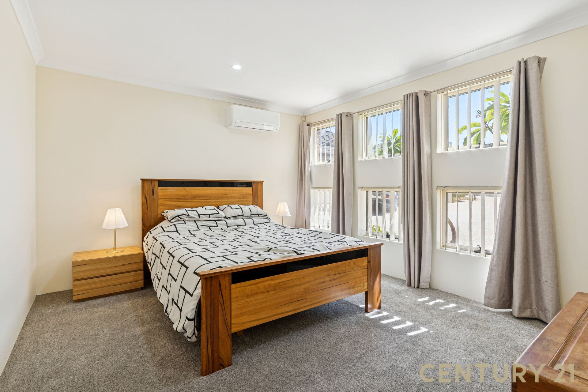 4/17-21 Third Avenue, Kelmscott, WA, 6111, Kelmscott - Thumbnail 2