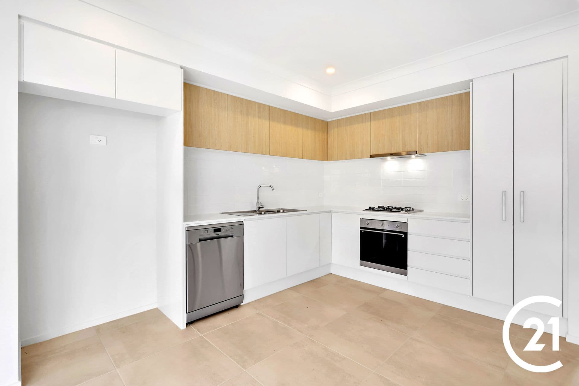 6 Sixteenth Glade, Blacktown, NSW, 2148, Blacktown - Thumbnail 3