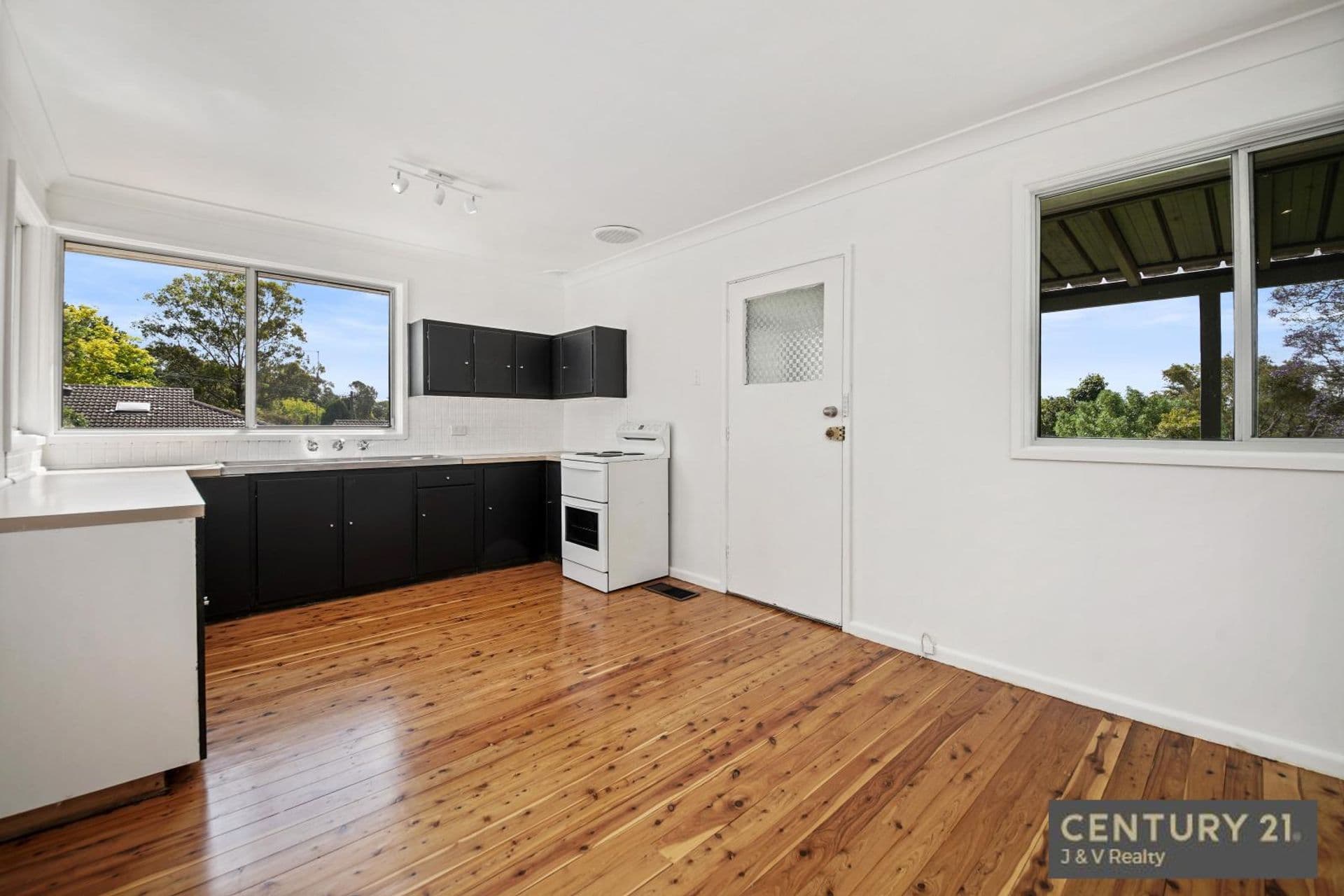 1 Rosslyn Street, Berowra, NSW, 2081, Berowra - Thumbnail 4
