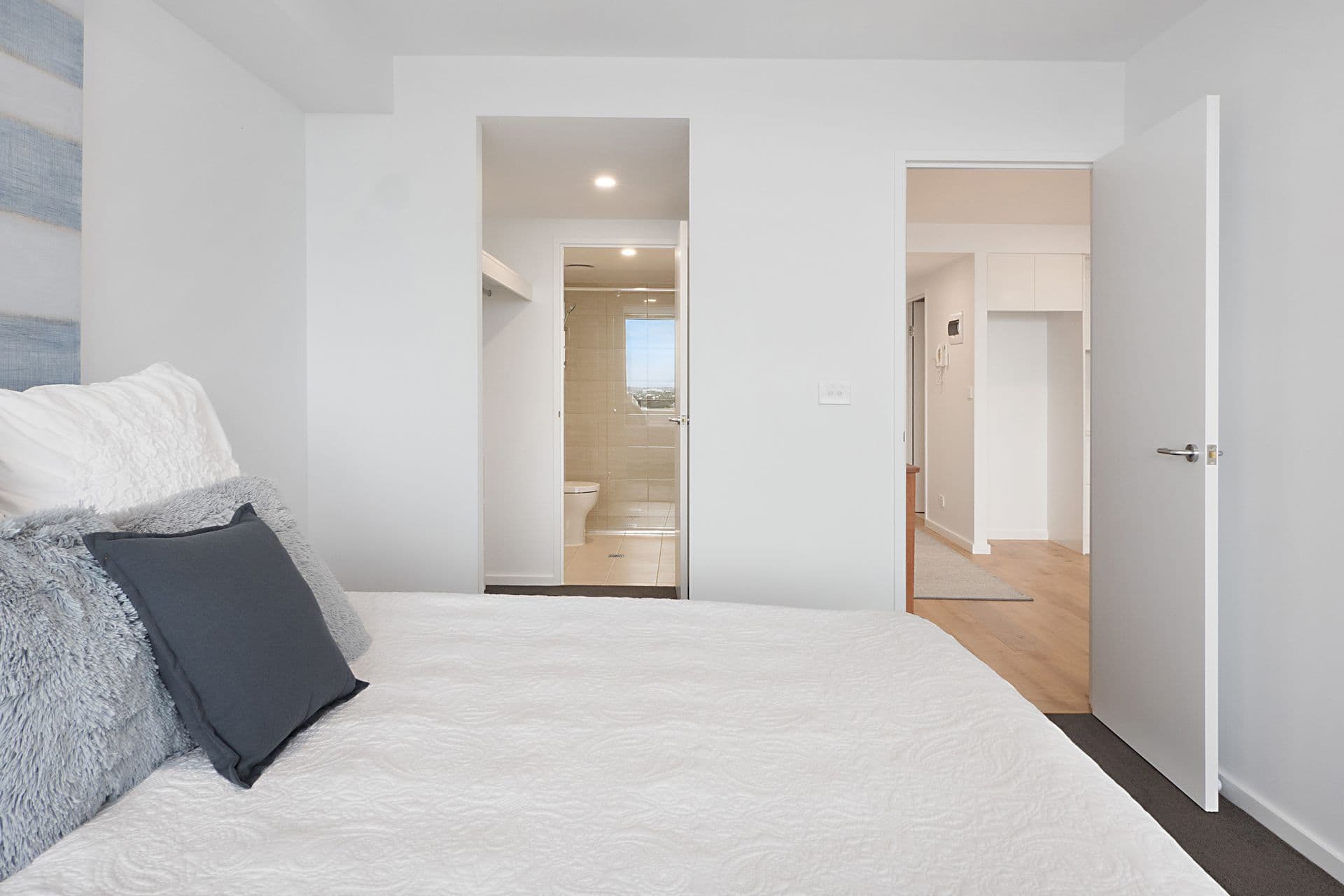 706/12 Bellevue Street, Newcastle West, NSW, 2302, Newcastle West - Thumbnail 2