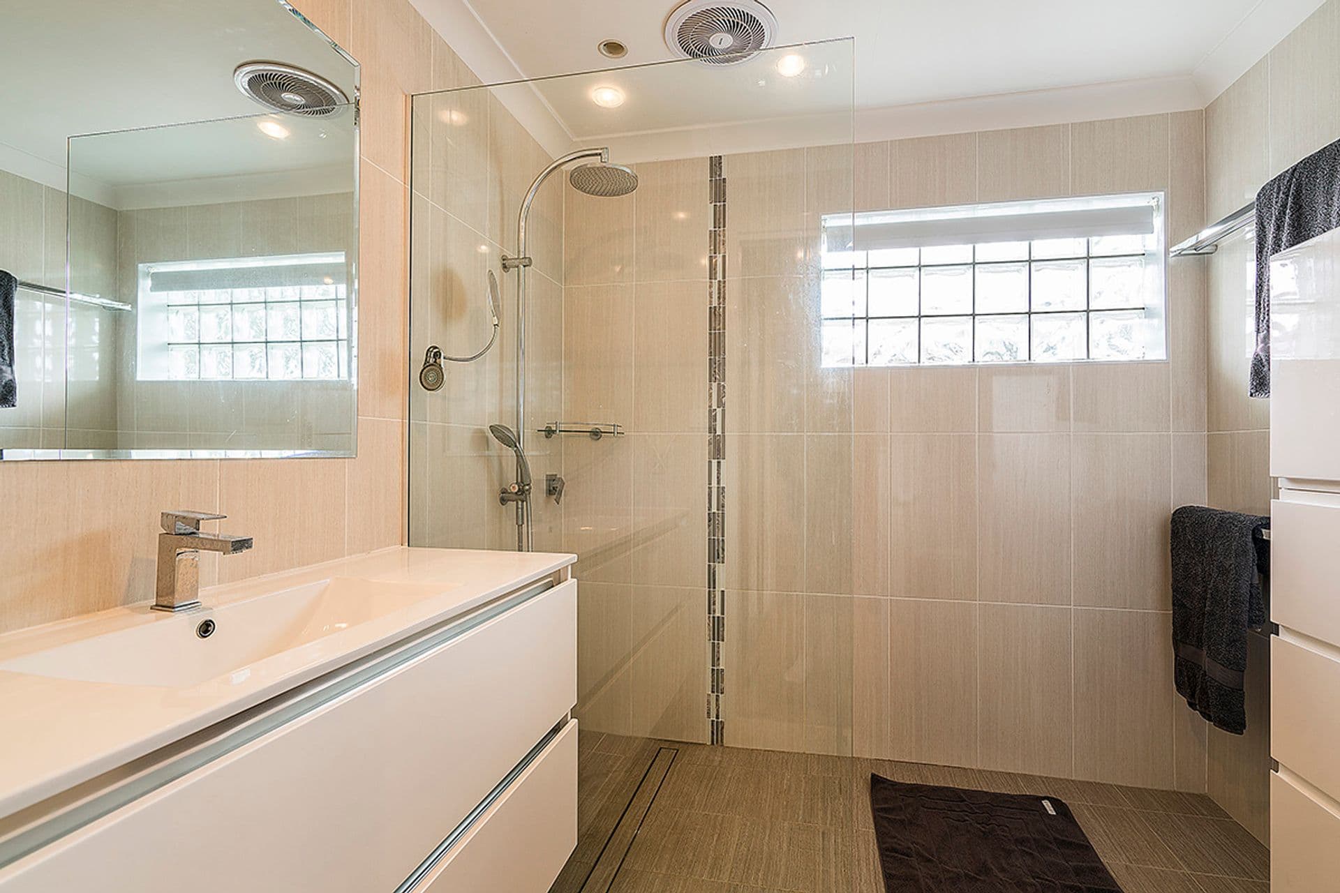 2 Meenmai Close, Maryland, NSW, 2287, Maryland - Thumbnail 6