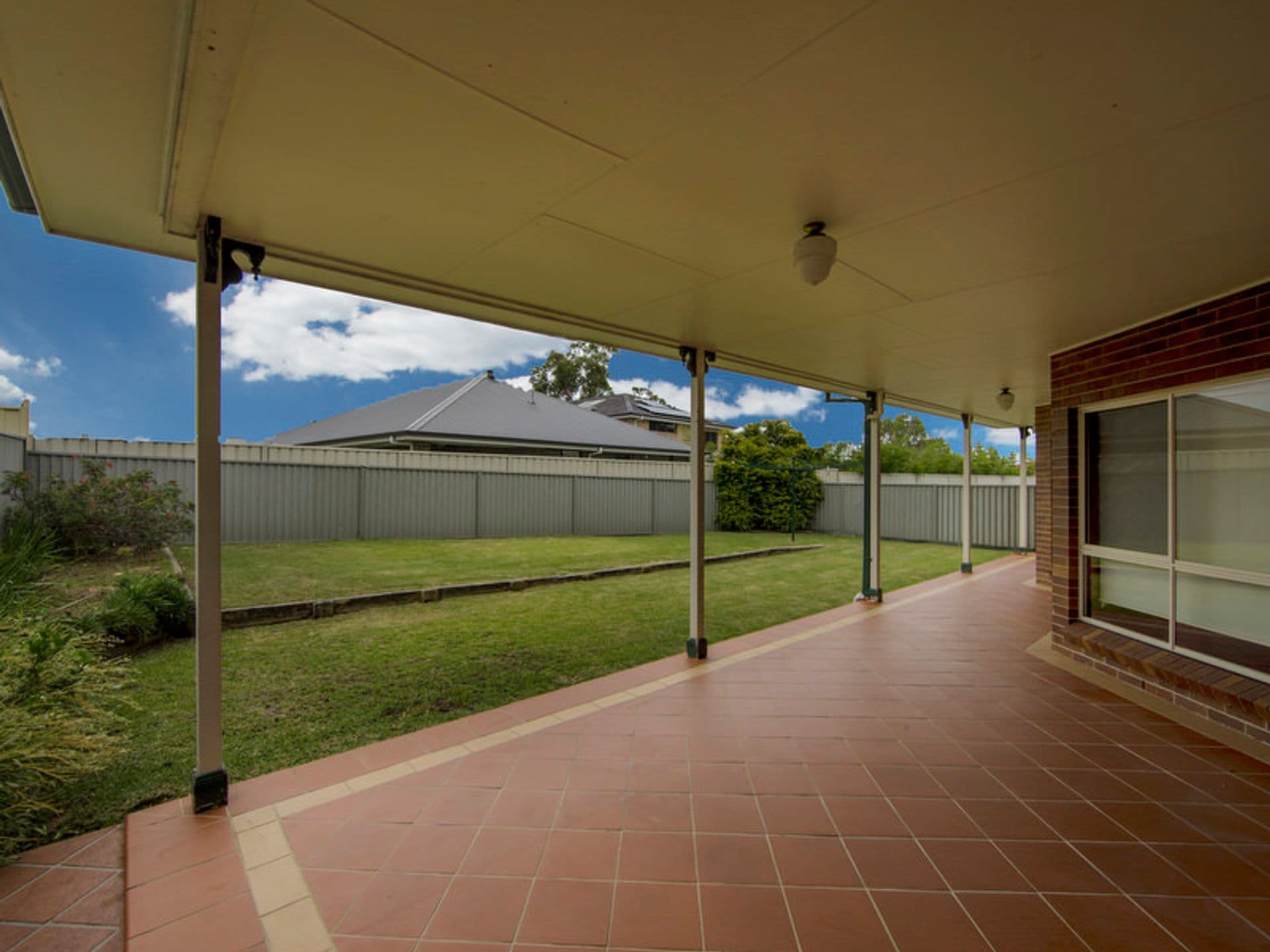 61 Castle Hill Drive, Gaven, QLD, 4211, Gaven - Thumbnail 5