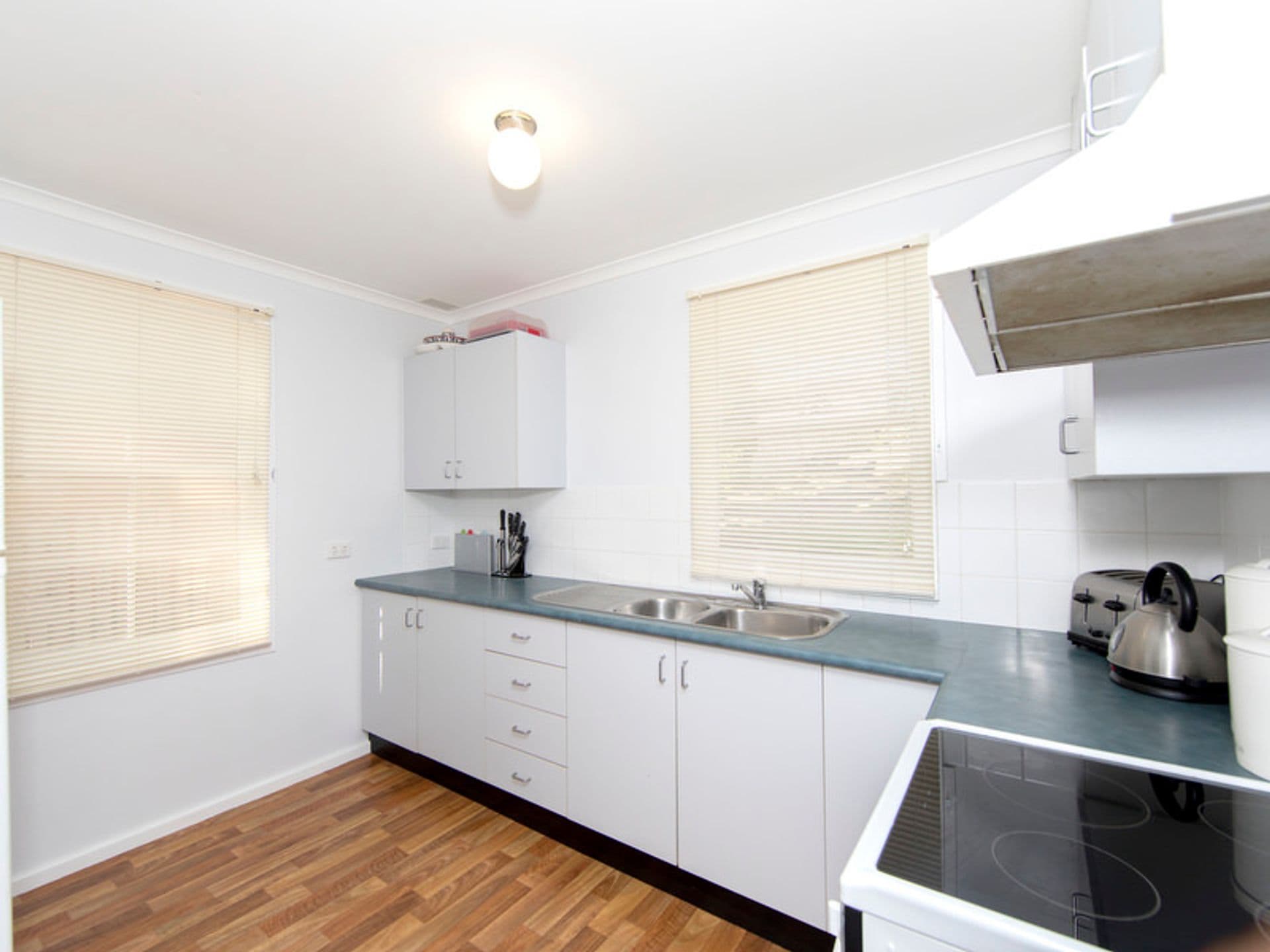 10 Quigley Road, Bolton Point, NSW, 2283, Bolton Point - Thumbnail 4
