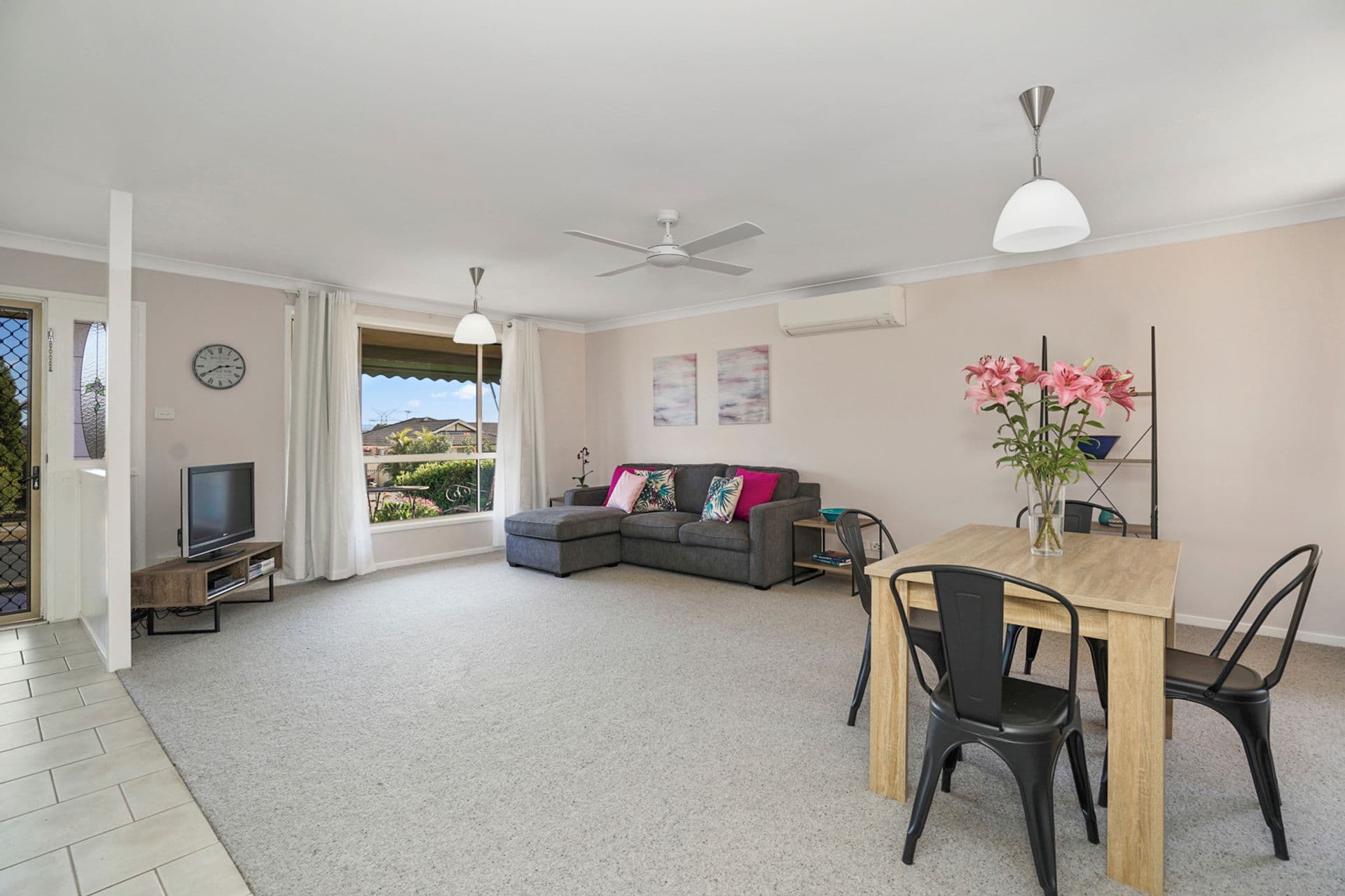 77 Decora Crescent, Warabrook, NSW, 2304, Warabrook - Thumbnail 3