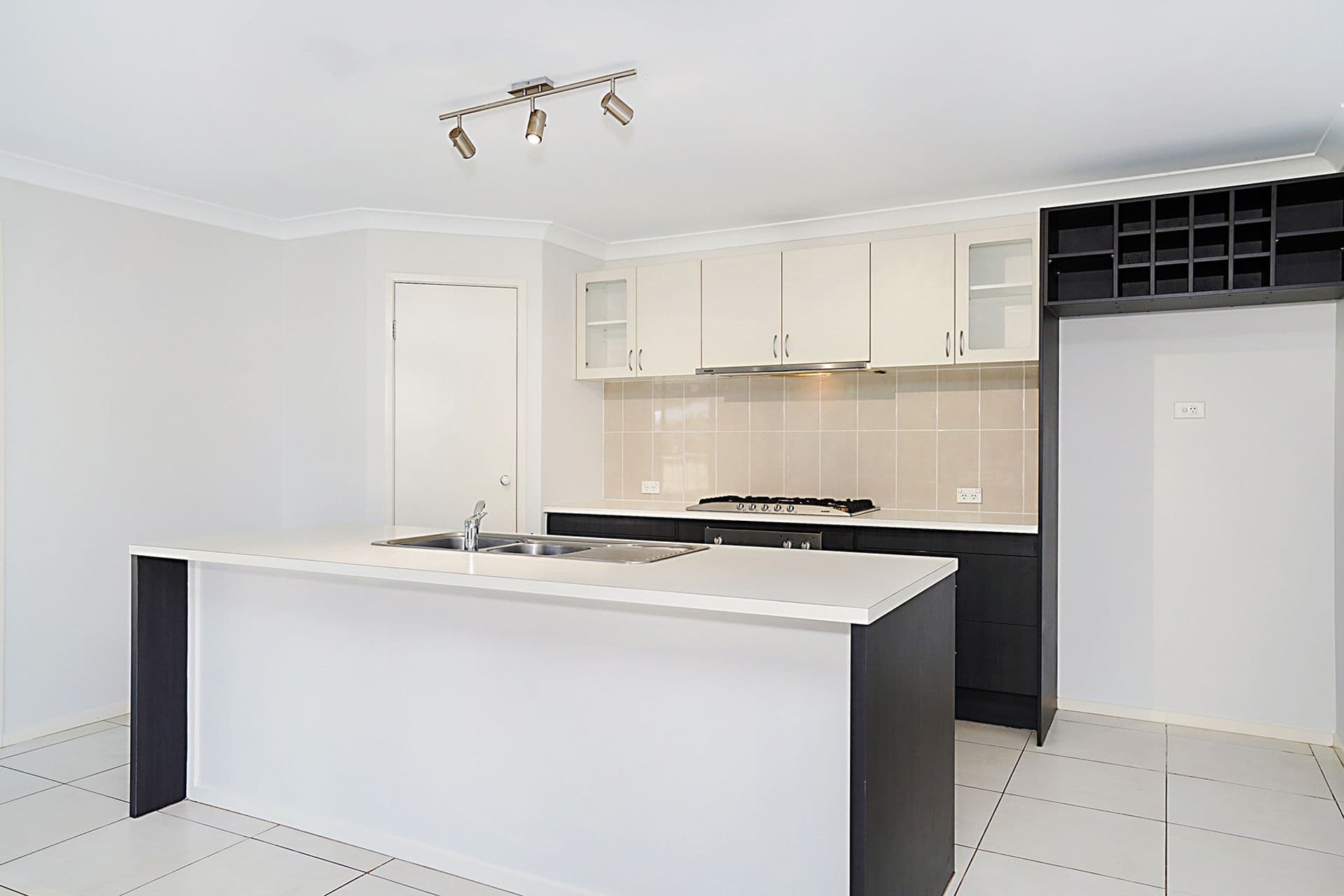 73 Lake Entrance Boulevard, Noosaville, QLD, 4566, Noosaville - Thumbnail 4