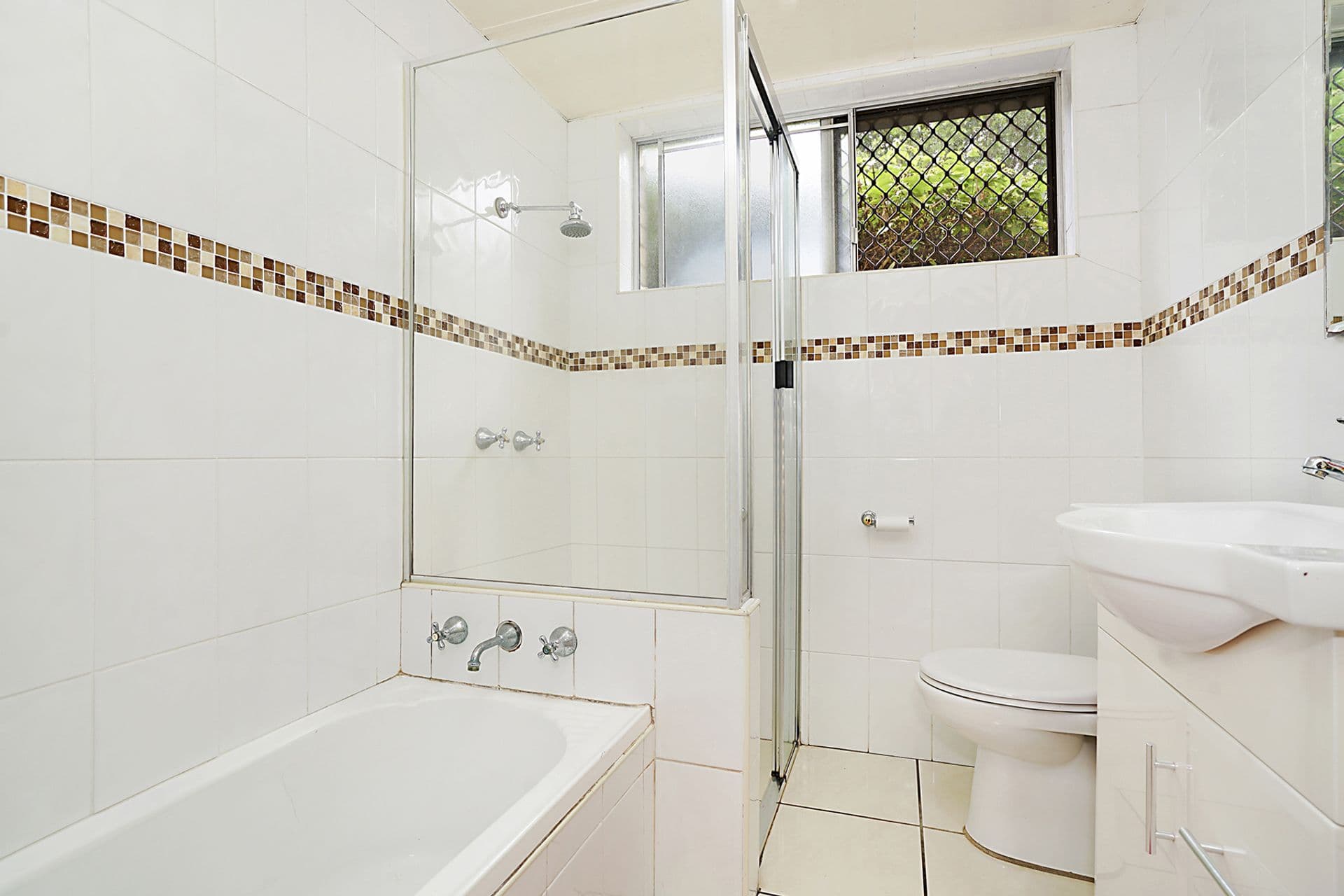 1/2 Noela Avenue, New Lambton, NSW, 2305, New Lambton - Thumbnail 4