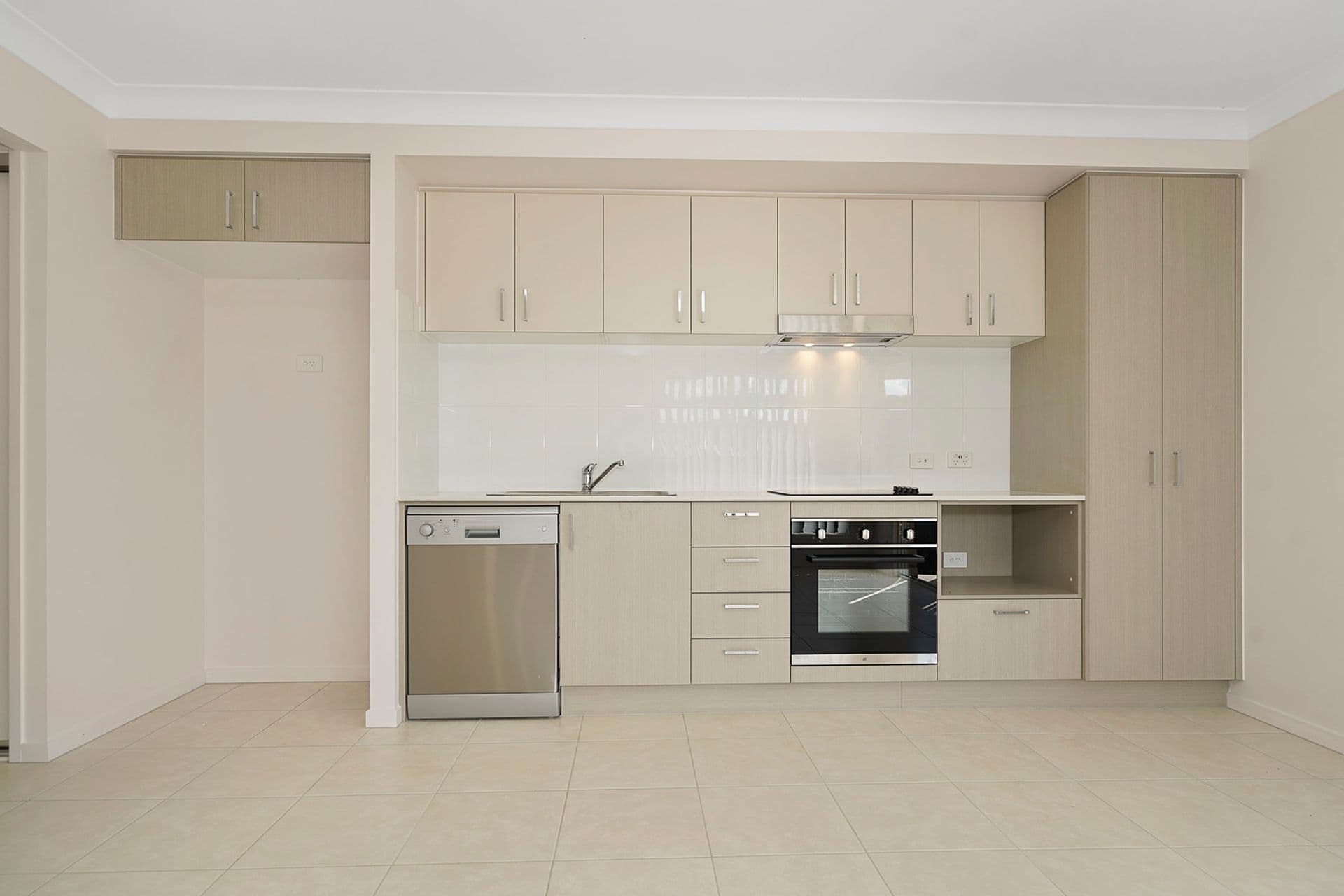 2/7 Parkham Street, Thornton, NSW, 2322, Thornton - Thumbnail 3