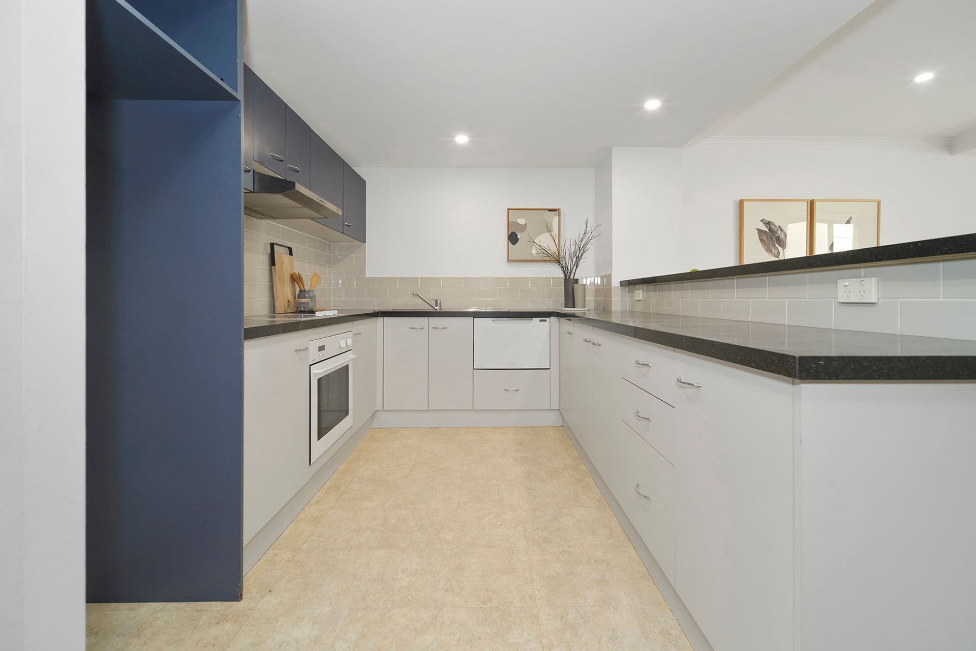60/575 Hunter Street, Newcastle West, NSW, 2302, Newcastle West - Thumbnail 3
