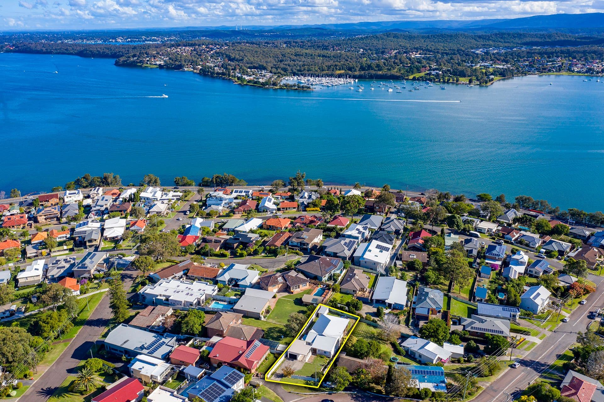 70 Thompson Road, Speers Point, NSW, 2284, Speers Point - Thumbnail 2