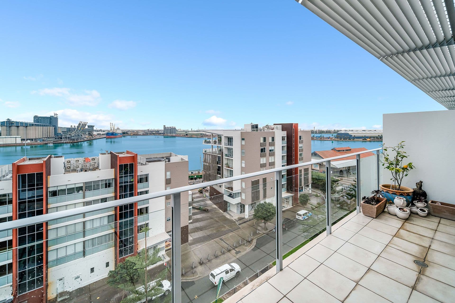 703/4 Honeysuckle Drive, Newcastle, NSW, 2300, Newcastle - Thumbnail 8