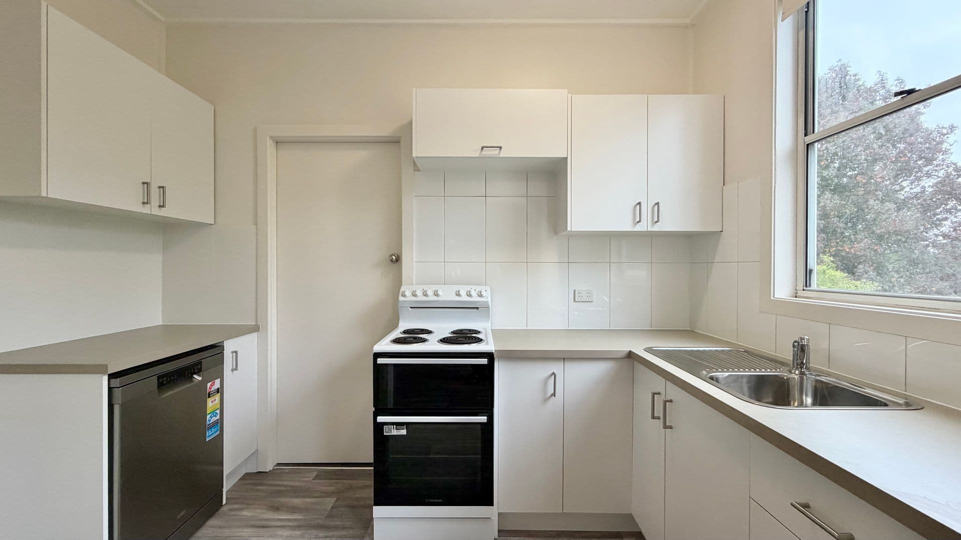 23 Blackbutt Parade, Kotara South, NSW, 2289, Kotara South - Thumbnail 3