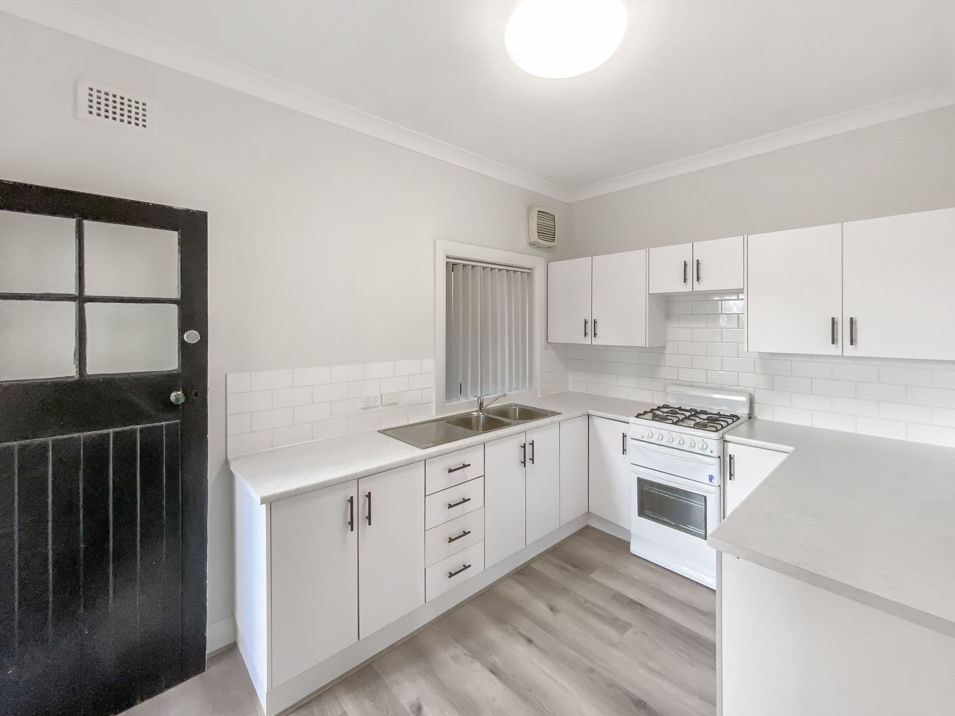 2/93 Wolfe Street, Newcastle, NSW, 2300, Newcastle - Image 1