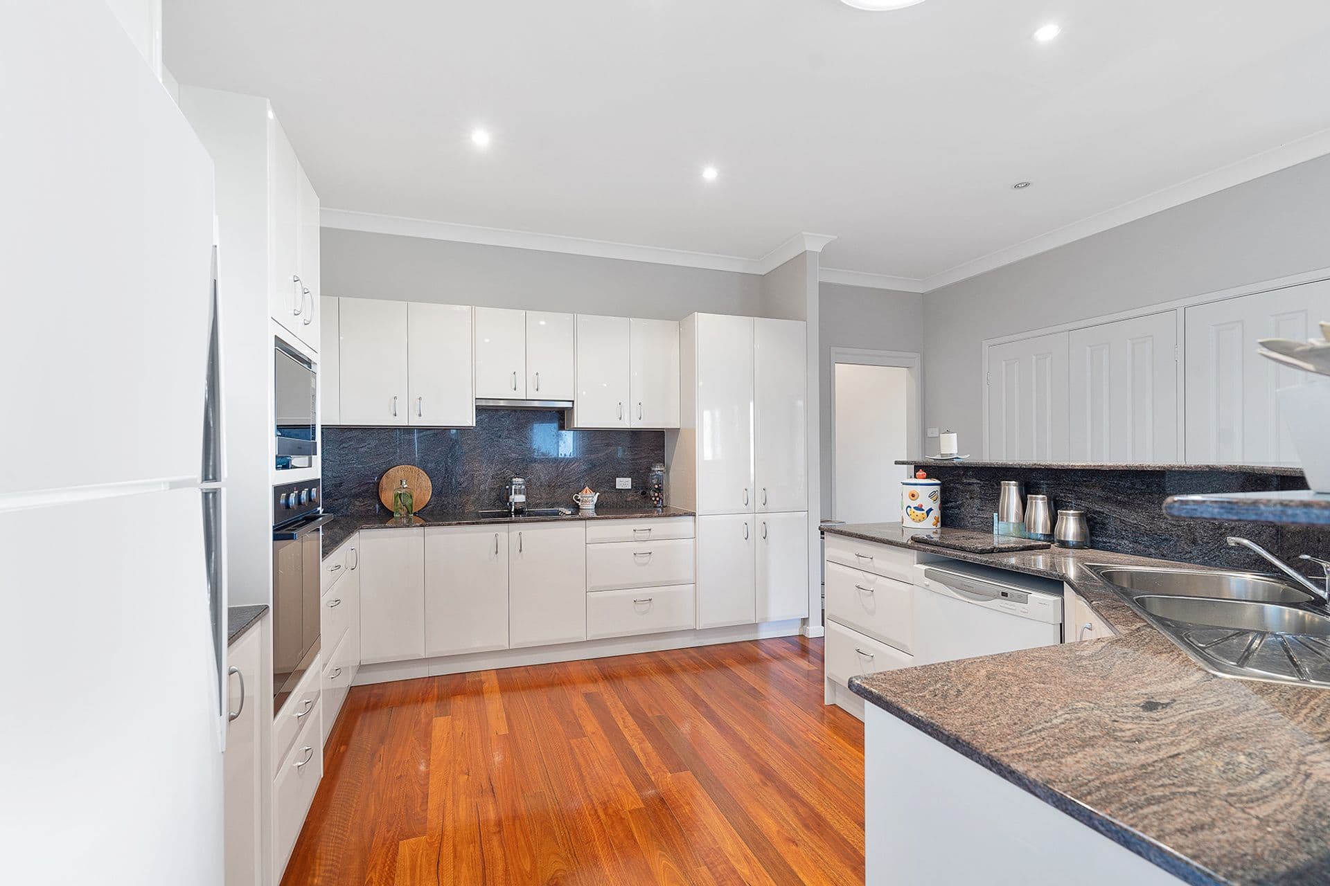 10 Castle Drive, Floraville, NSW, 2280, Floraville - Thumbnail 6