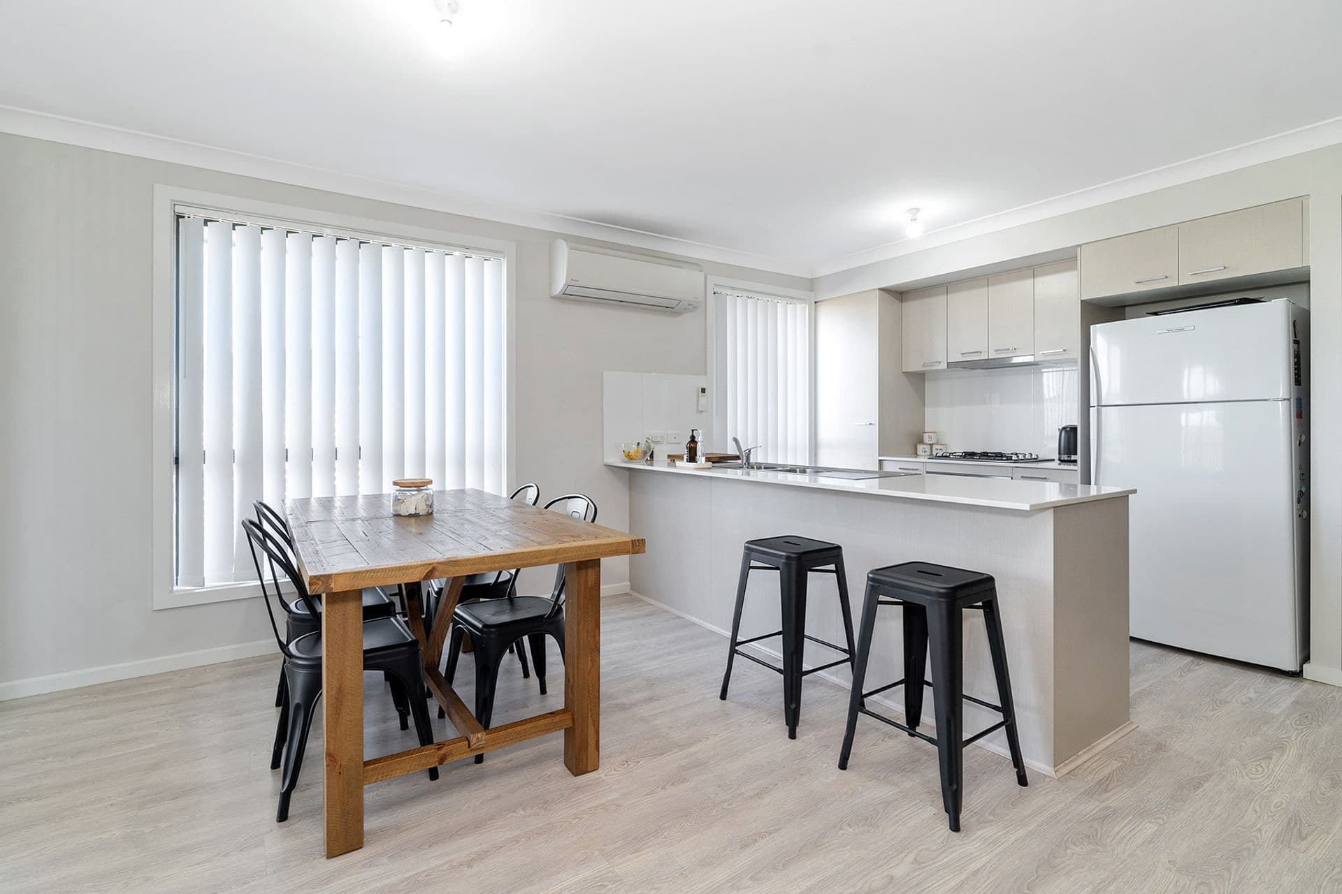 2 Rosemary Street, Fern Bay, NSW, 2295, Fern Bay - Thumbnail 3